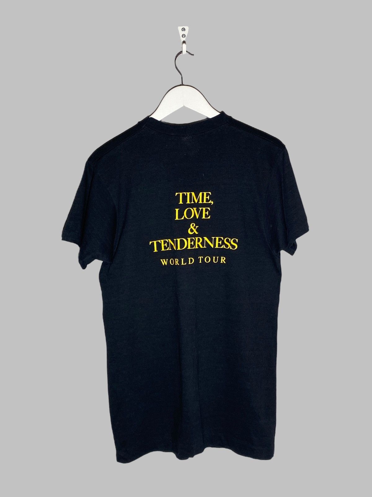 Band Tees 🔥 90S MICHAEL BOLTON TOUR TEE SCREEN STARS SINGLE STITCH Size US L / EU 52-54 / 3 - 2 Thumbnail