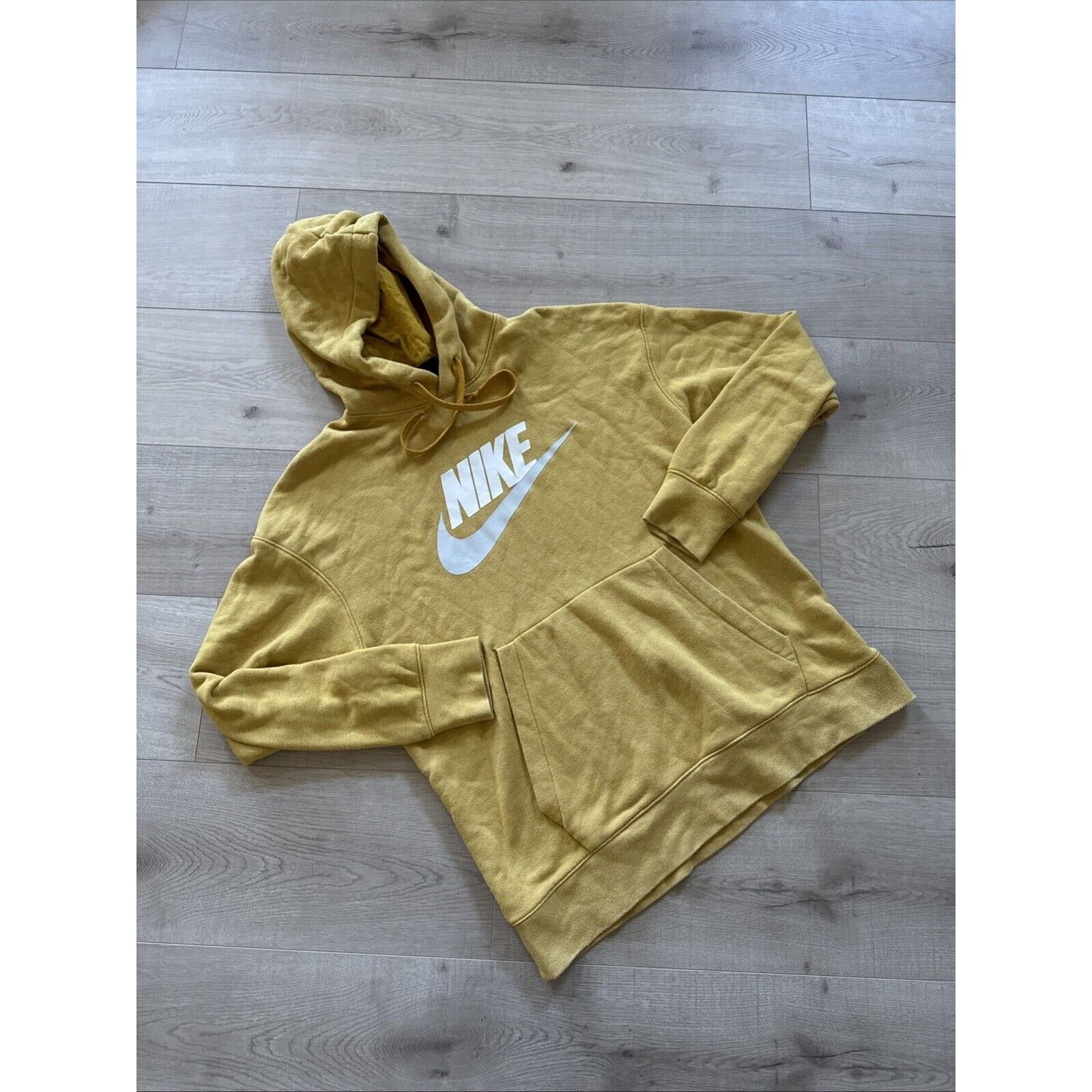 Nike Nike Unisex L In Men’s Yellow Center Swoosh Hoodie Size US L / EU 52-54 / 3 - 1 Thumbnail