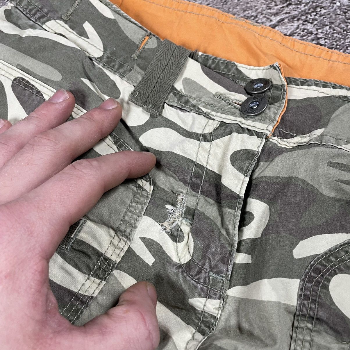 Vintage Vintage 90s Camo Cargo Pants Baggy Skater Streetwear Logo 30 Size 30" / US 8 / IT 44 - 5 Thumbnail