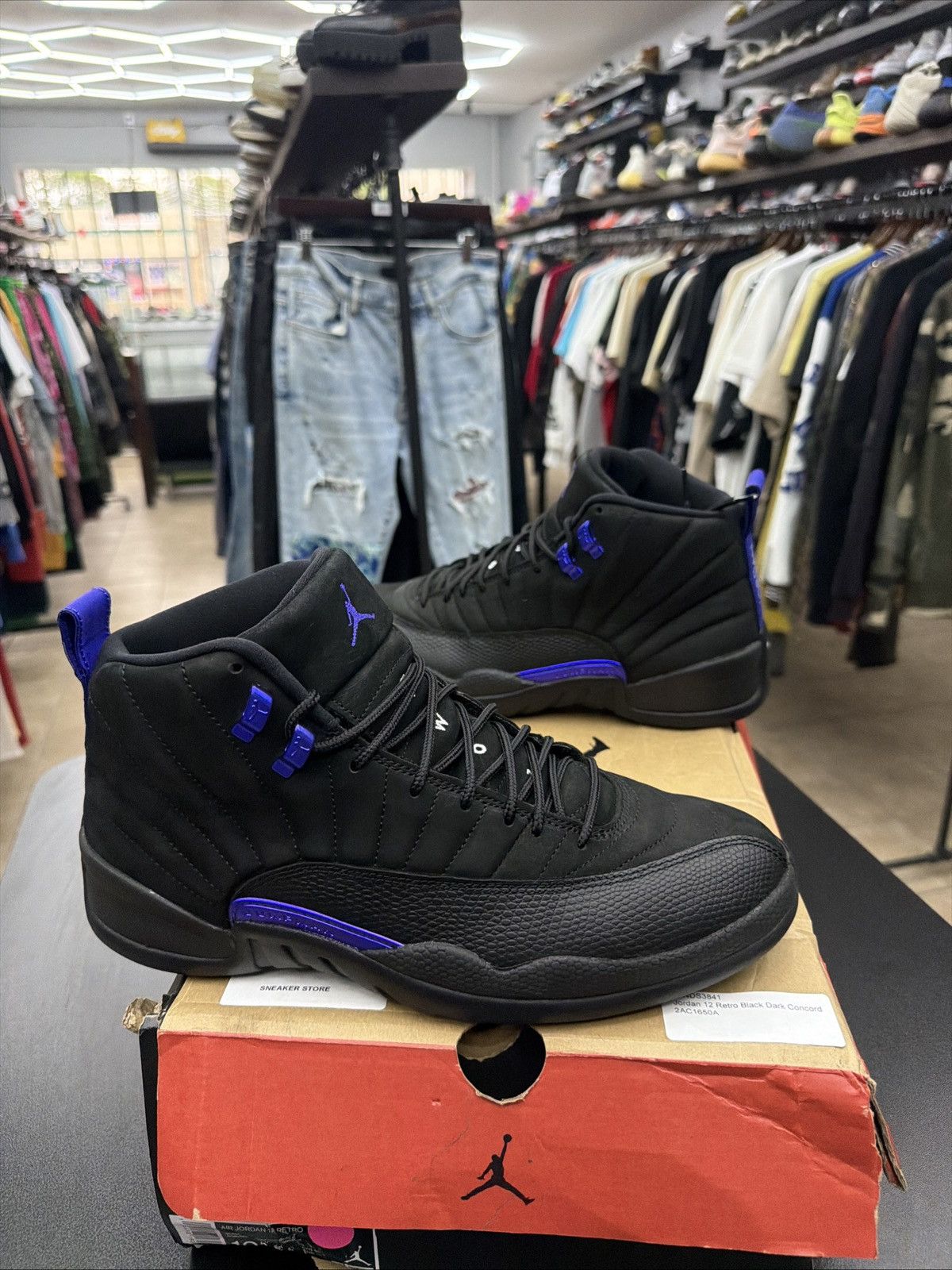 Jordan Brand Size 10.5 - Air Jordan 12 Retro Dark Concord Used OG All Size US 10.5 / EU 43-44 - 2 Thumbnail