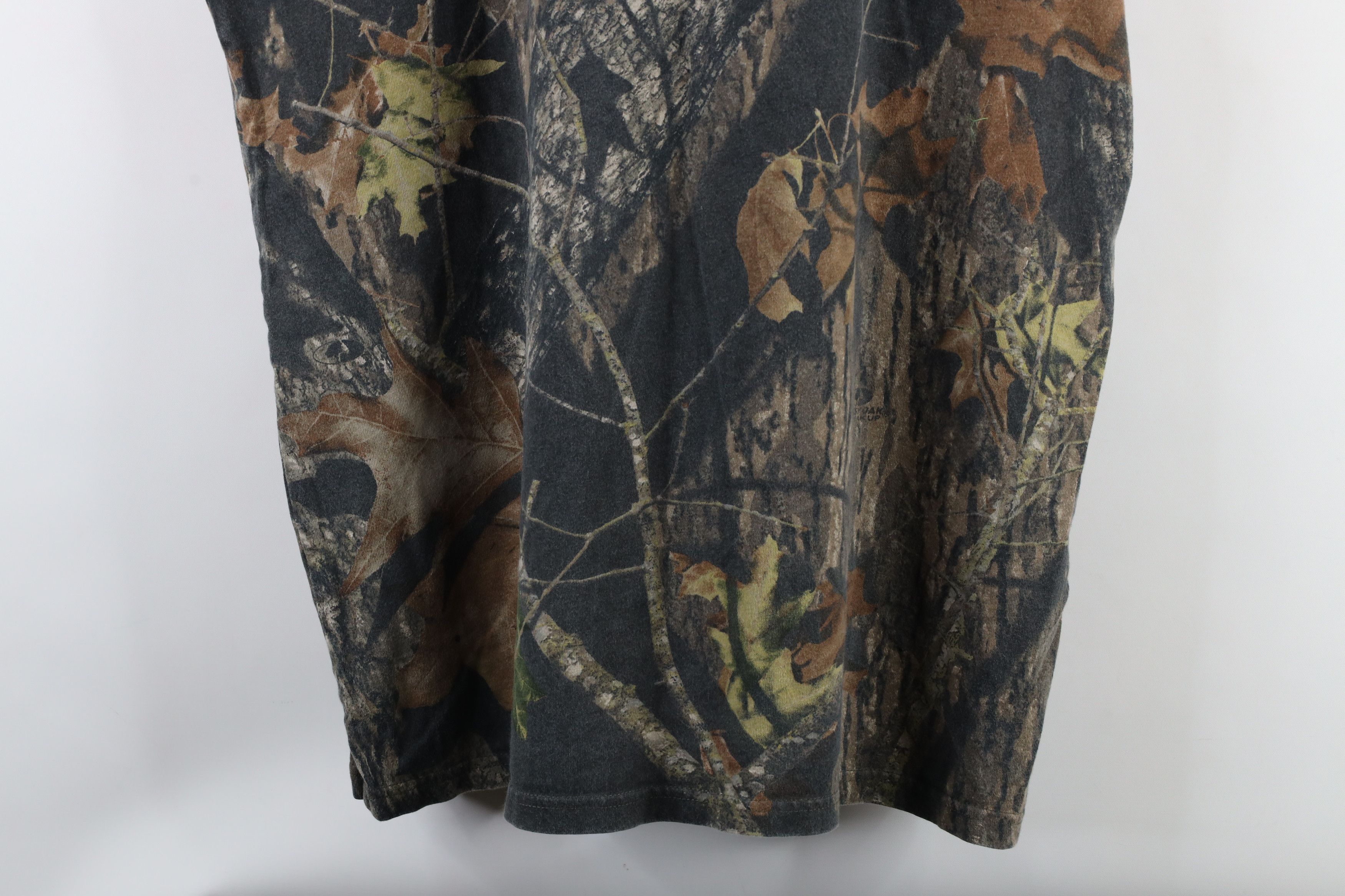 Vintage Vintage Streetwear Oak Camouflage Cut Off Pocket T-Shirt Size US M / EU 48-50 / 2 - 11 Thumbnail