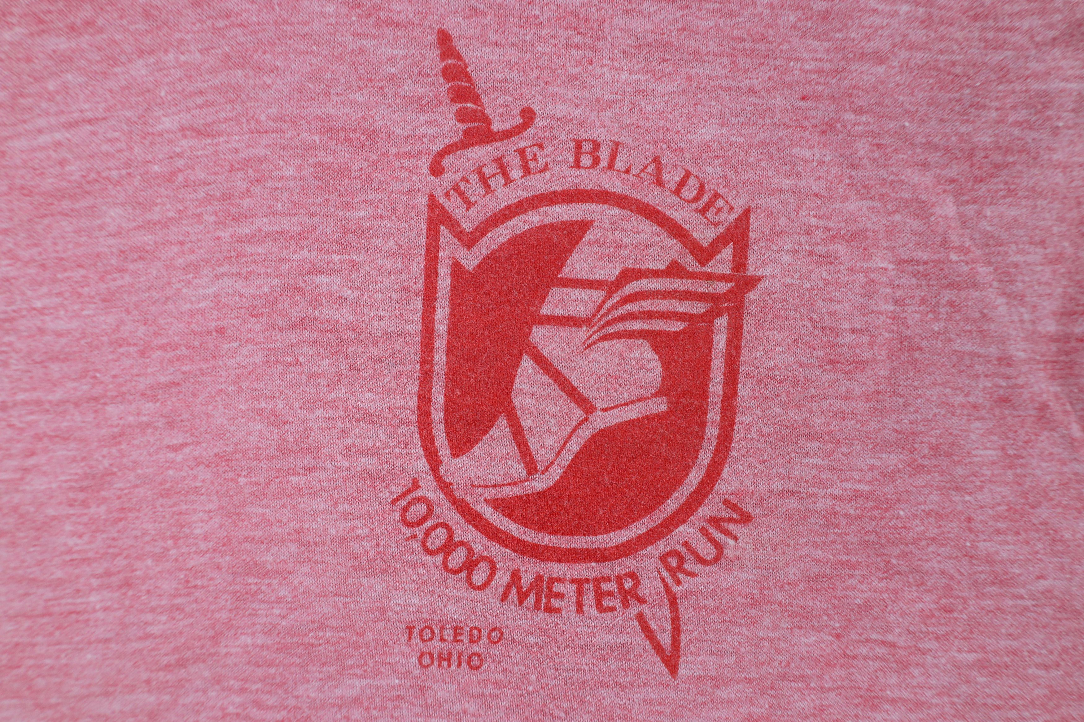 Vintage Vintage 70s 80s 10,000 Meter Run Ringer T-Shirt Red USA Size US L / EU 52-54 / 3 - 4 Thumbnail