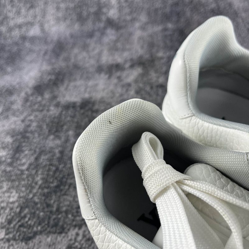 Louis Vuitton Louis Vuitton Trainer Low-Top Fashion Sneakers for Women - Size US 7.5 / IT 37.5 - 7 Thumbnail