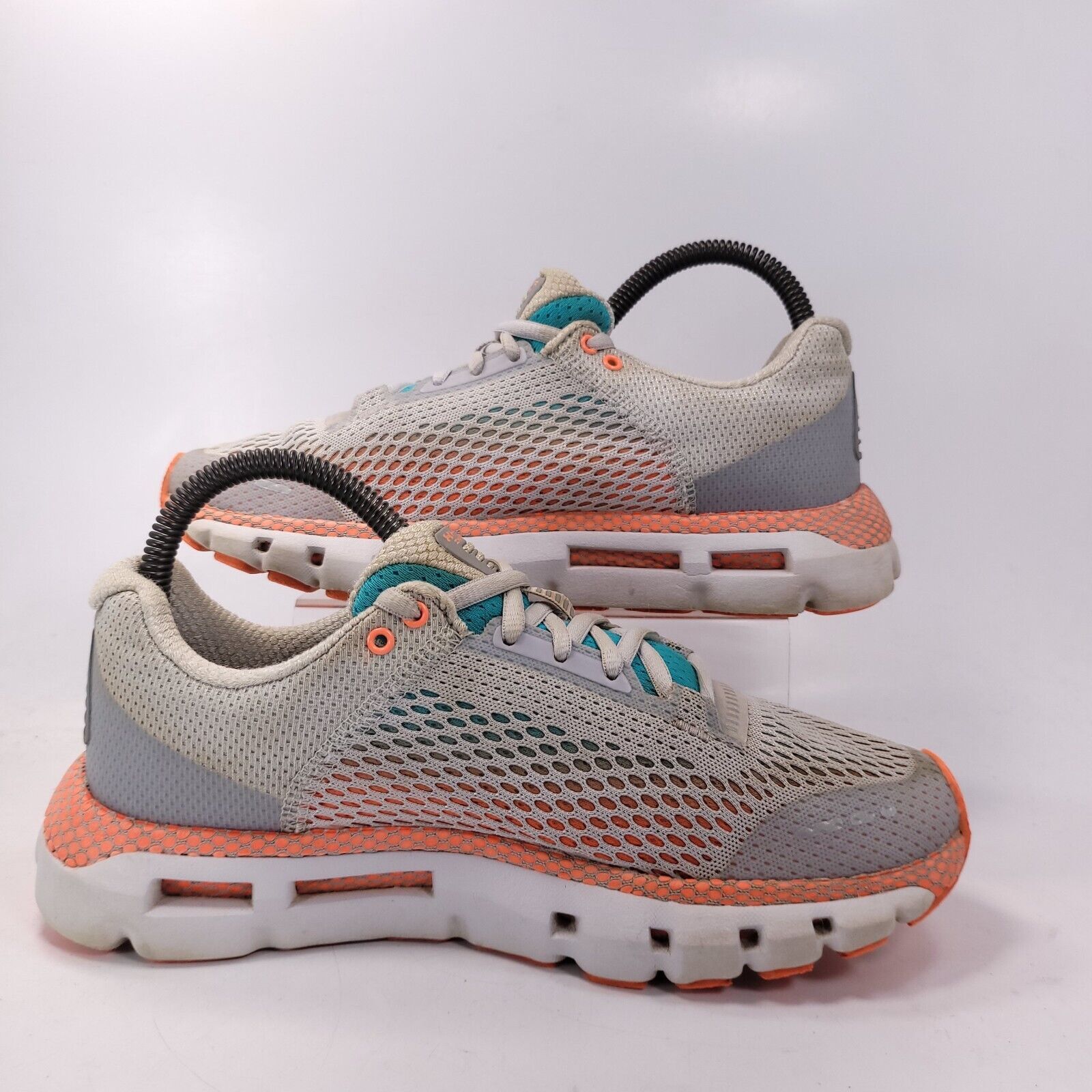 Under Armour Under Armour HOVR Infinite Shoe Womens Size 7 3021396-109 Size US 7 / IT 37 - 6 Thumbnail