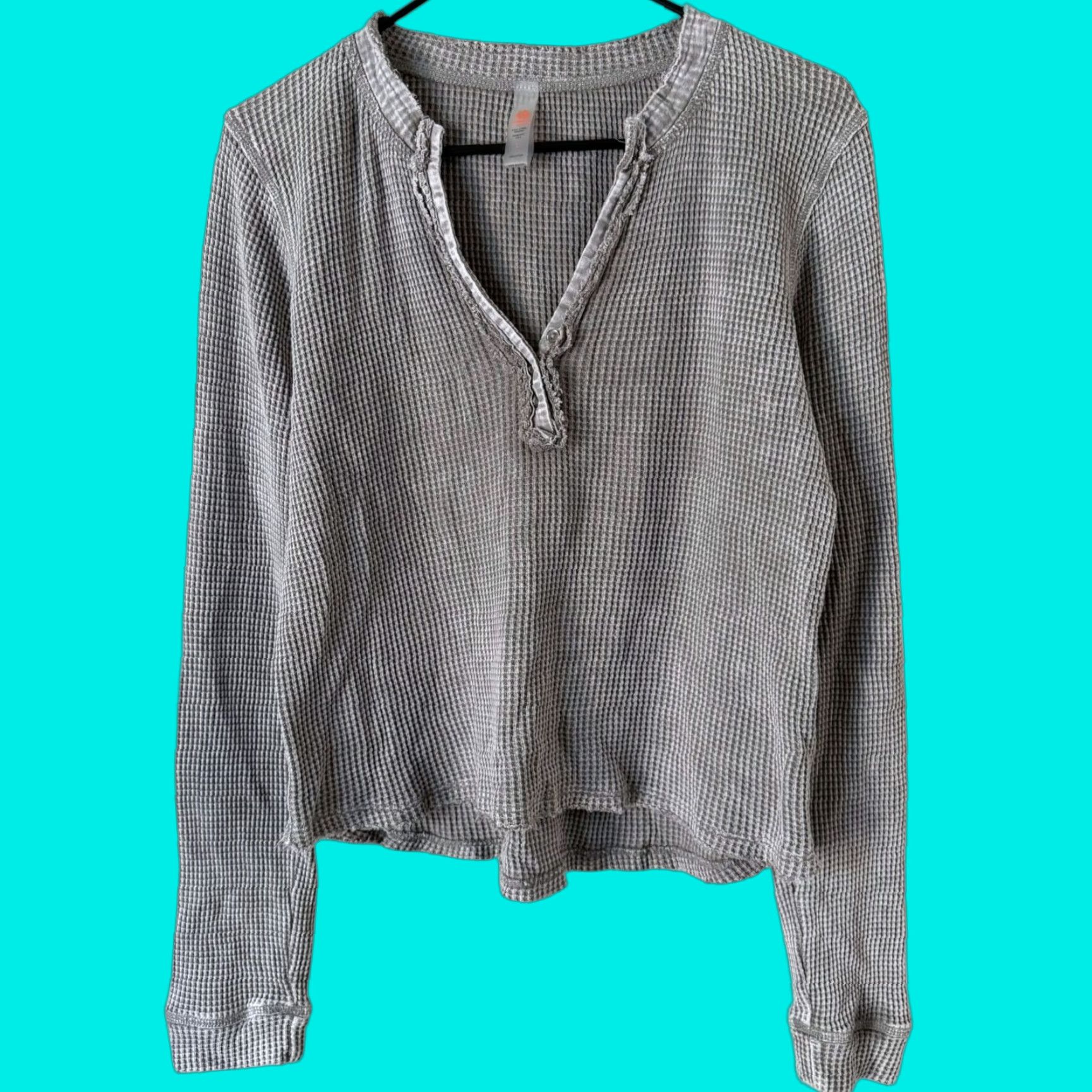 Vintage Mono B Henley Top Gray Women's Large Mineral-Washed Distressed Long Sleeve Knit T-Shirt Size L / US 10 / IT 46 - 1 Thumbnail