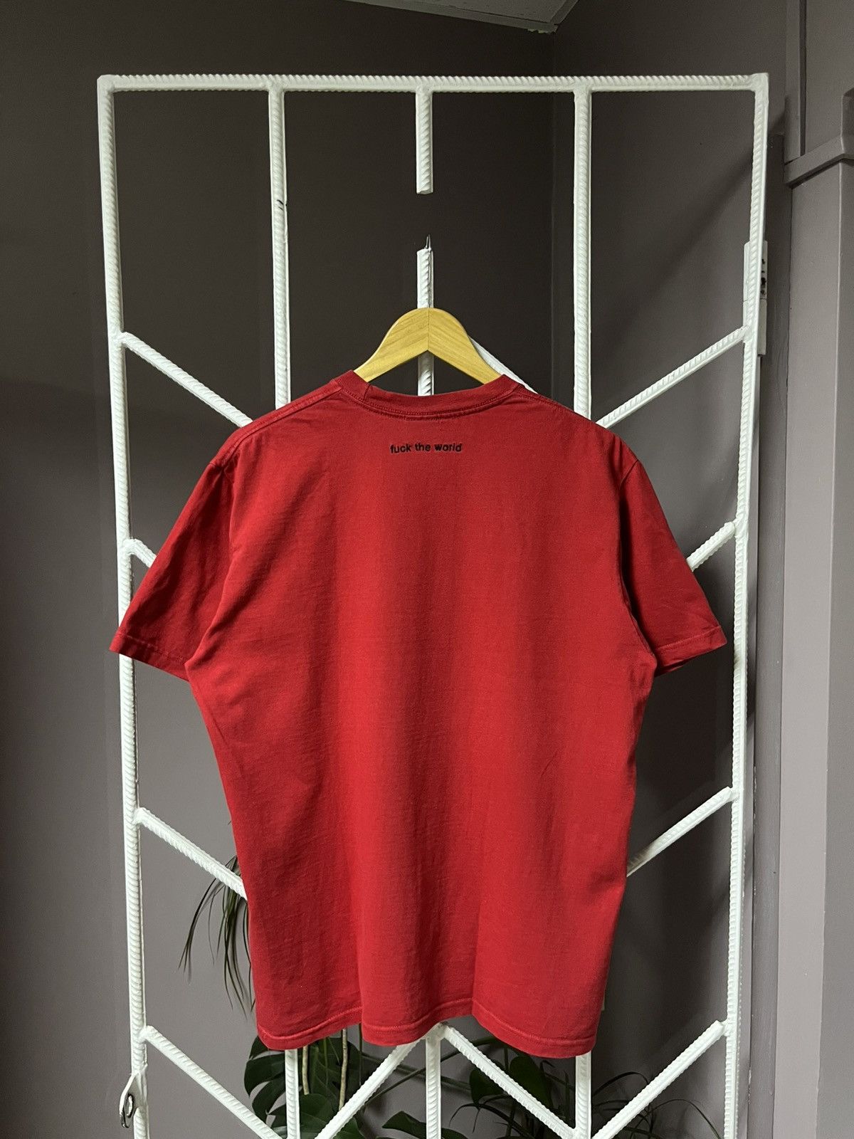 Supreme Supreme Fuck The World Tee Size US M / EU 48-50 / 2 - 5 Thumbnail