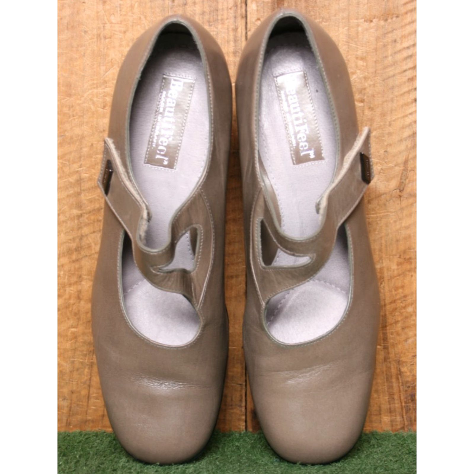Vintage BeautiFeel Katherina Stone Brown Mary Jane Pump Heels EUR 38 US 7-7.5 Leather Mid Heel Womens Shoes Stone Mary Jane Pumps Size US 7.5 / IT 37.5 - 4 Thumbnail