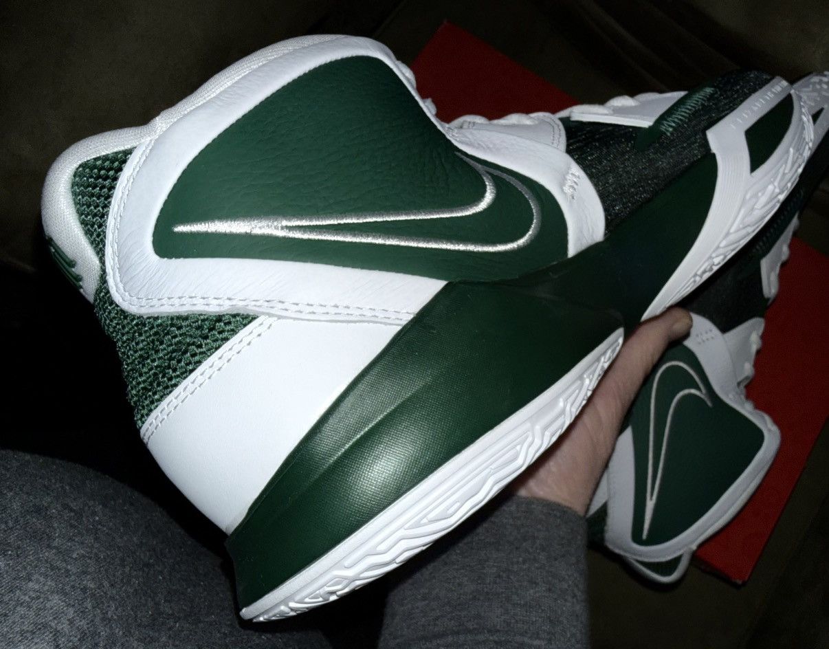Nike Nike Kyrie Infinity 8 “Promo” (players only) Gorge Green NEW Size US 15 / EU 48 - 11 Thumbnail