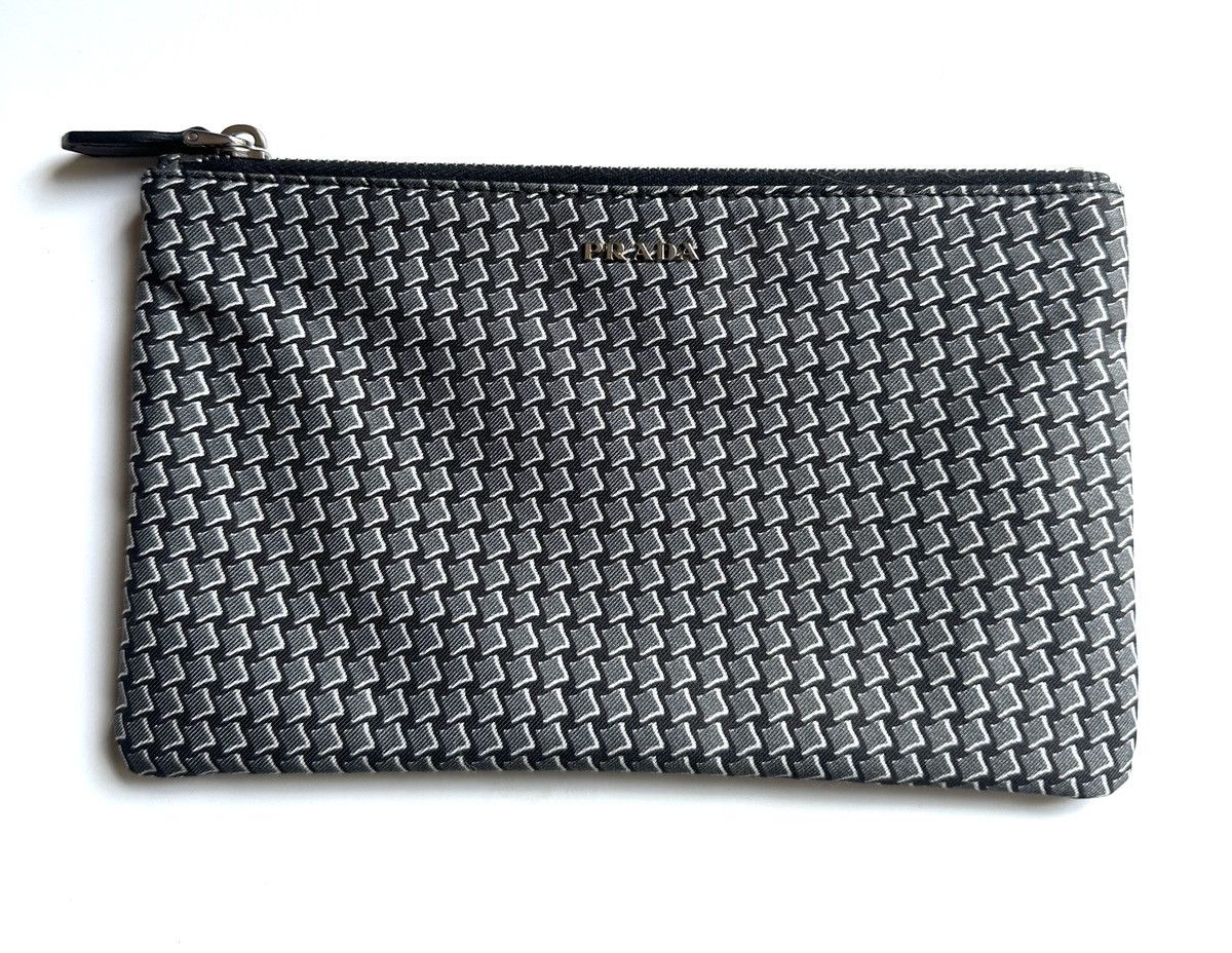 Prada Pouch - Outstanding 🖤!
