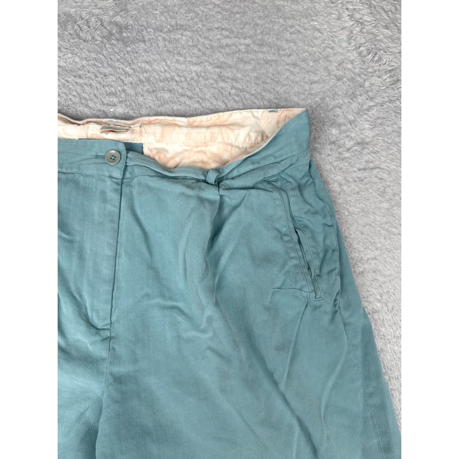 Tommy Bahama Tommy Bahama Shorts 12 Green 100% Silk Pleated Dressy Casual Herringbone Womens Size 34" / US 12 / IT 48 - 5 Thumbnail
