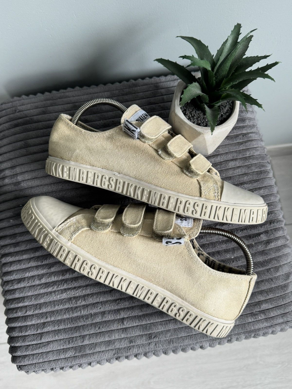 Dirk Bikkembergs Dirk Bikkembergs Canvas Y2K Shoes Sneakers Size US 6 / IT 36 - 2 Thumbnail