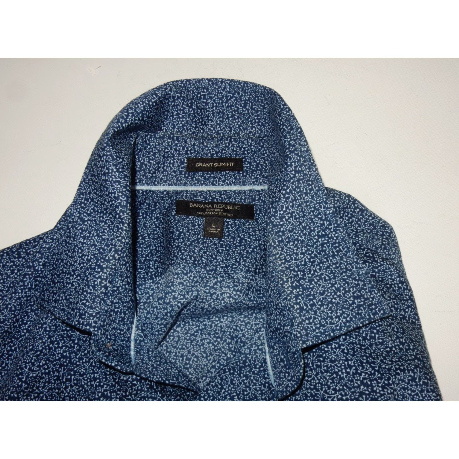 Banana Republic Banana Republic Men's Floral Blue Slim Fit Button-Up Shirt Size L Size US L / EU 52-54 / 3 - 4 Thumbnail