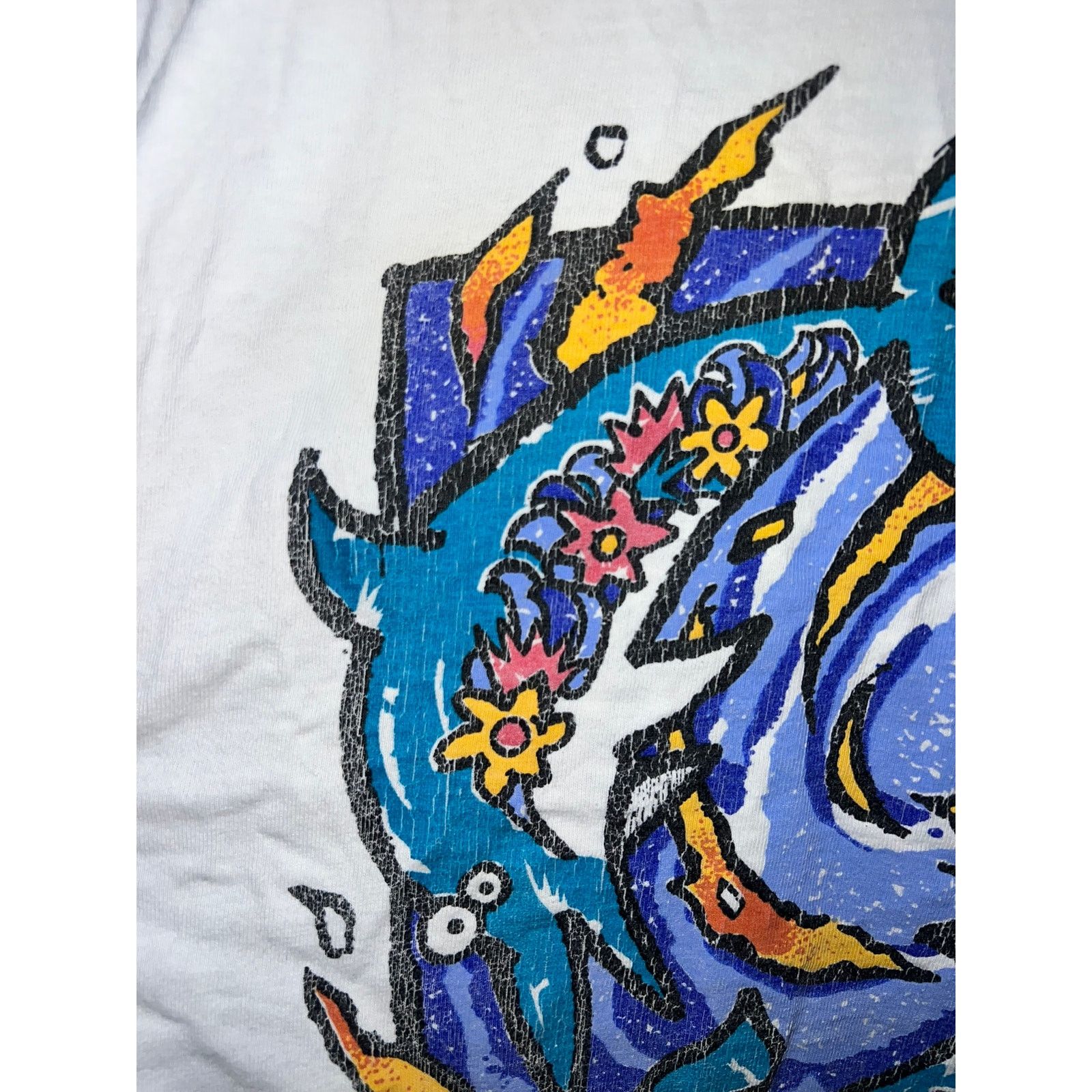 Vintage Vintage Dolphin Shirt Vallarta Mexico White Fish Tee Worn L Size US L / EU 52-54 / 3 - 8 Thumbnail