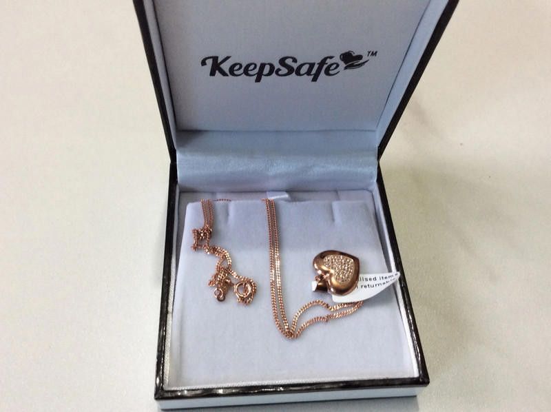 Designer KeepSafe Rose Gold heart necklace Size ONE SIZE - 1 Thumbnail