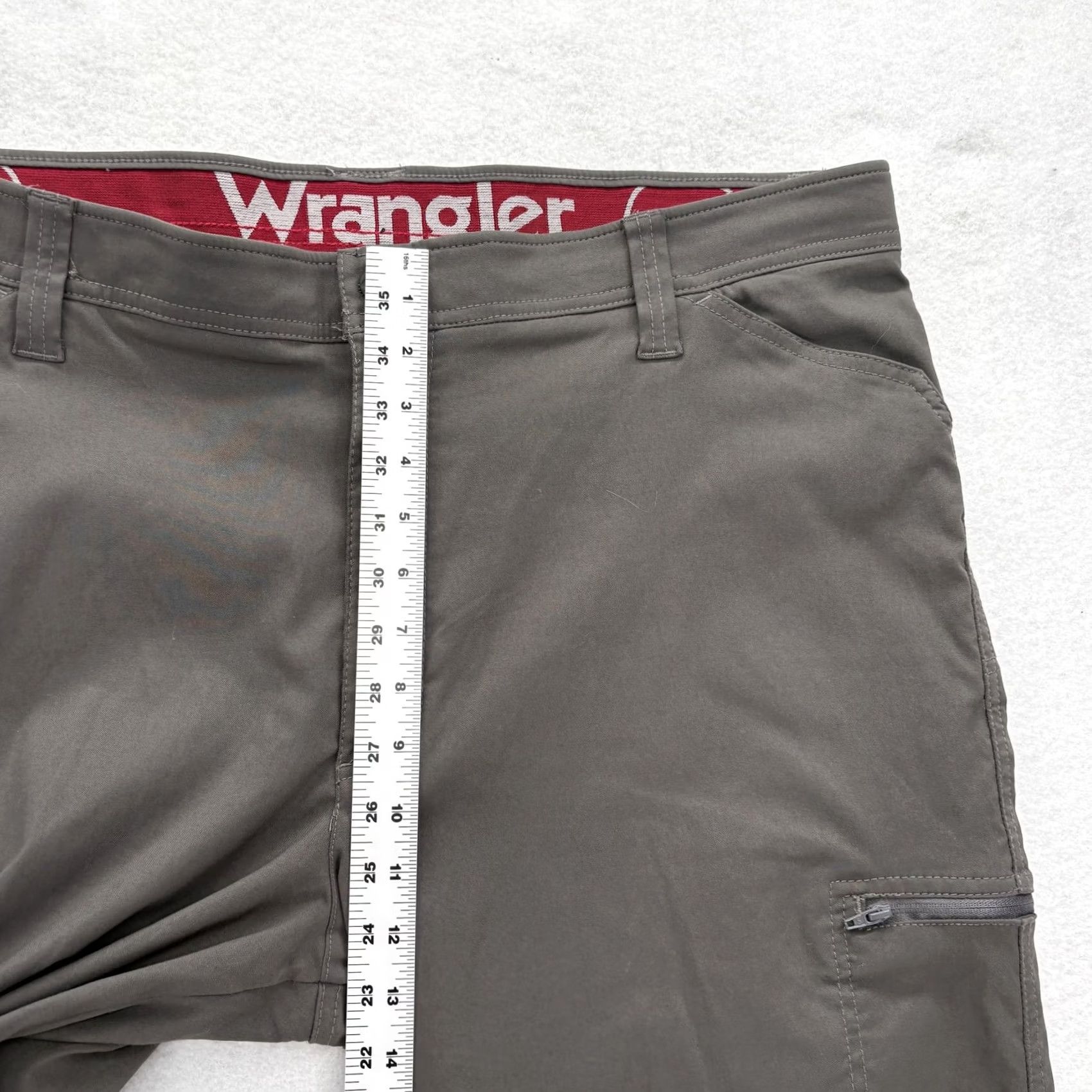 Wrangler Wrangler Cargo Pants Mens 40x32 Gray Nylon Spandex Lightweight Stretch Pocket Utility Cargo Size US 40 / EU 56 - 7 Thumbnail