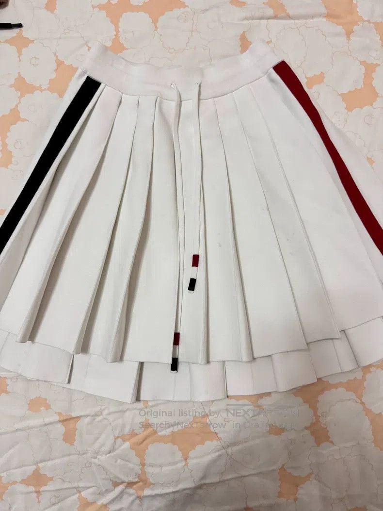 Thom Browne Thom Browne White Pleated Skirt Size 24" / US 00 / IT 34 - 1 Thumbnail