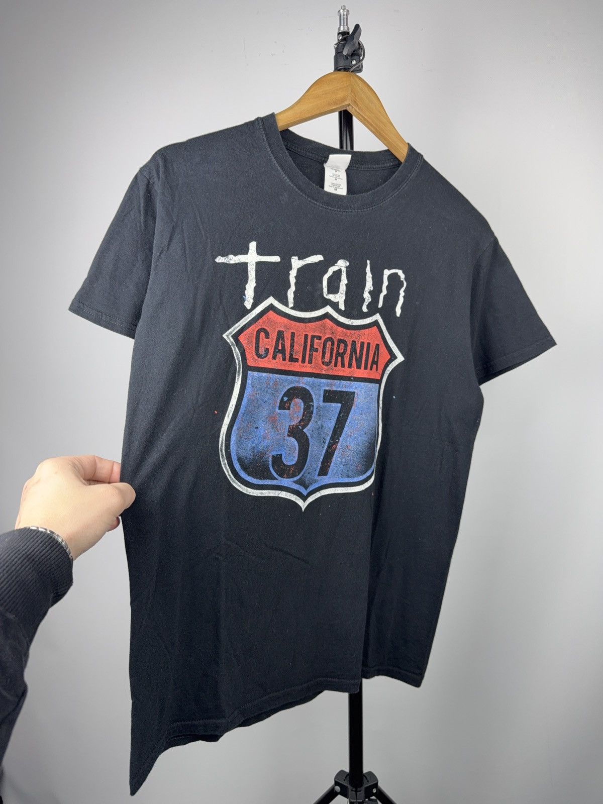 Band Tees 00s Train California 37 UK Tour 2013 Band T-Shirt Size US M / EU 48-50 / 2 - 2 Thumbnail