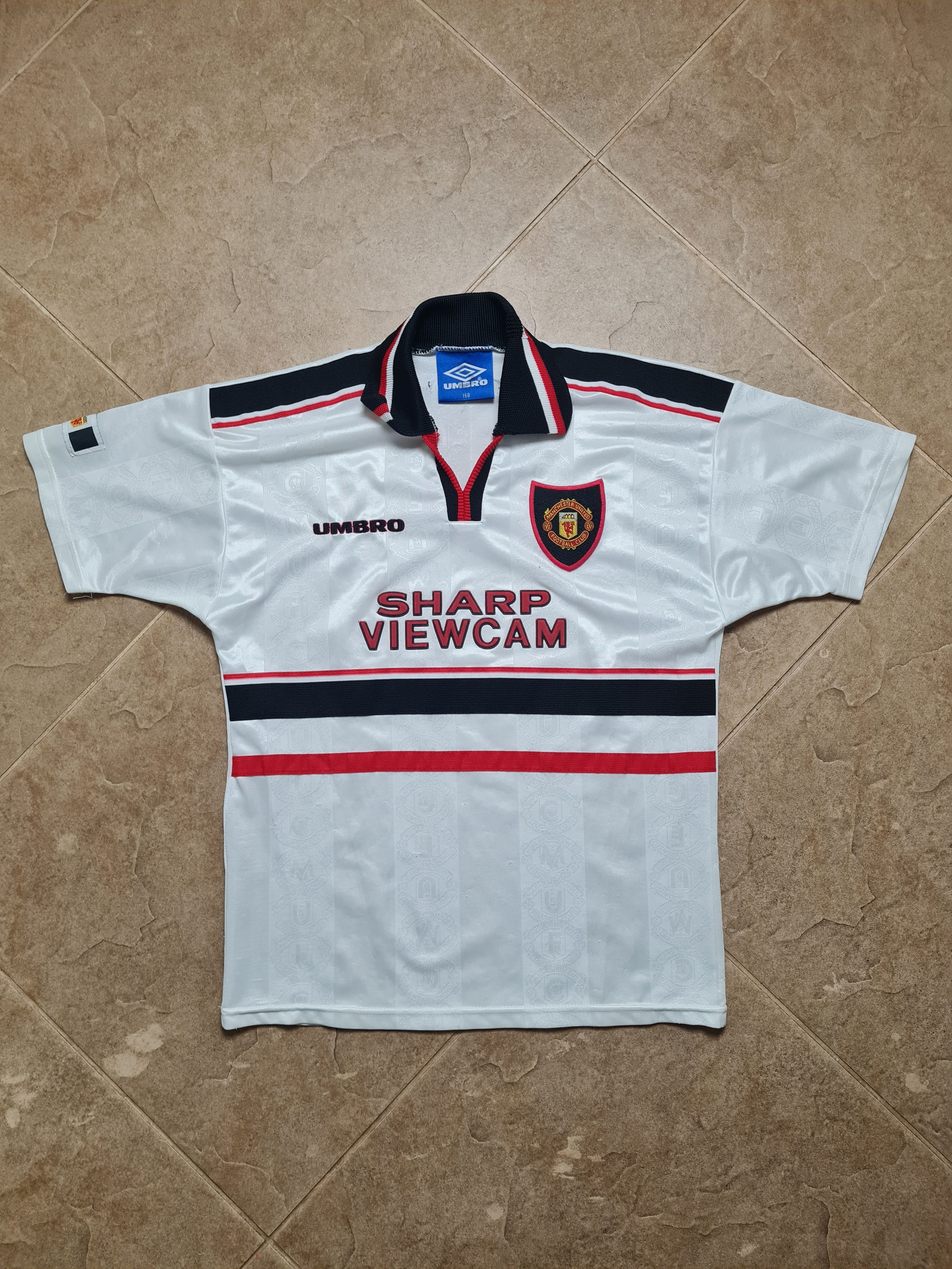 Umbro Manchester United Away Football Shirt 1997 – 1999 Size US S / EU 44-46 / 1 - 1 Thumbnail