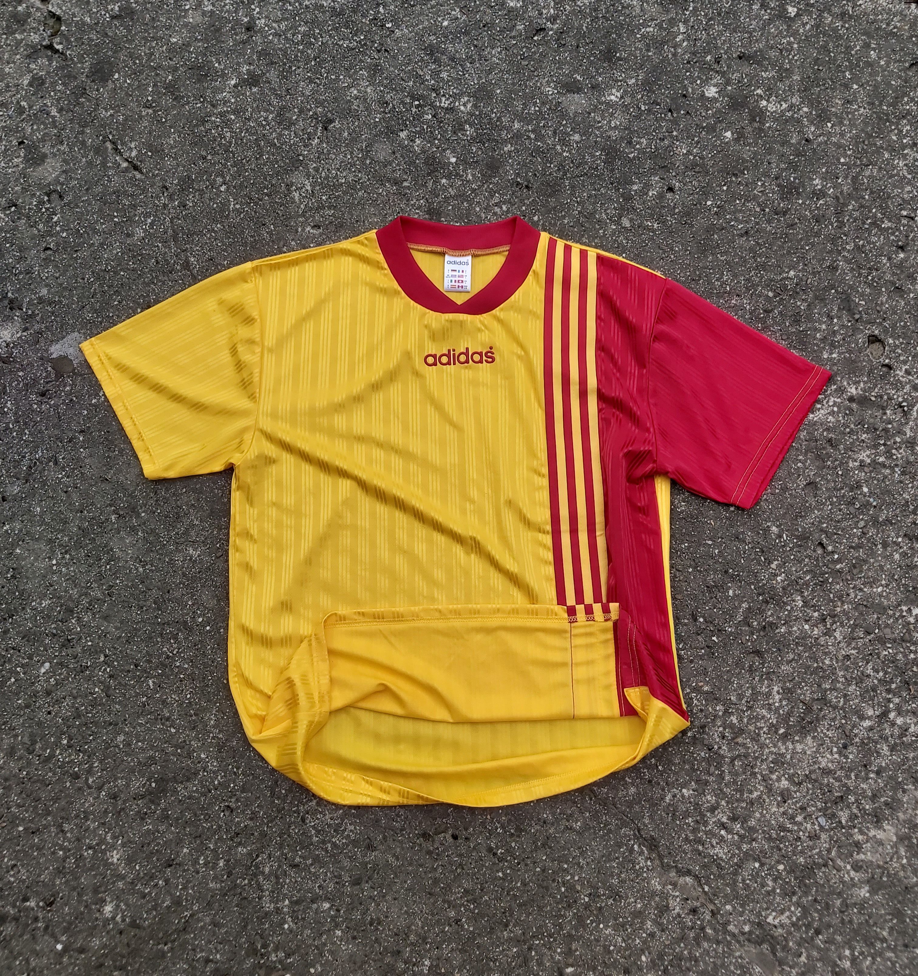 Adidas Vintage 90s soccer jersey tshirt Size US L / EU 52-54 / 3 - 4 Thumbnail
