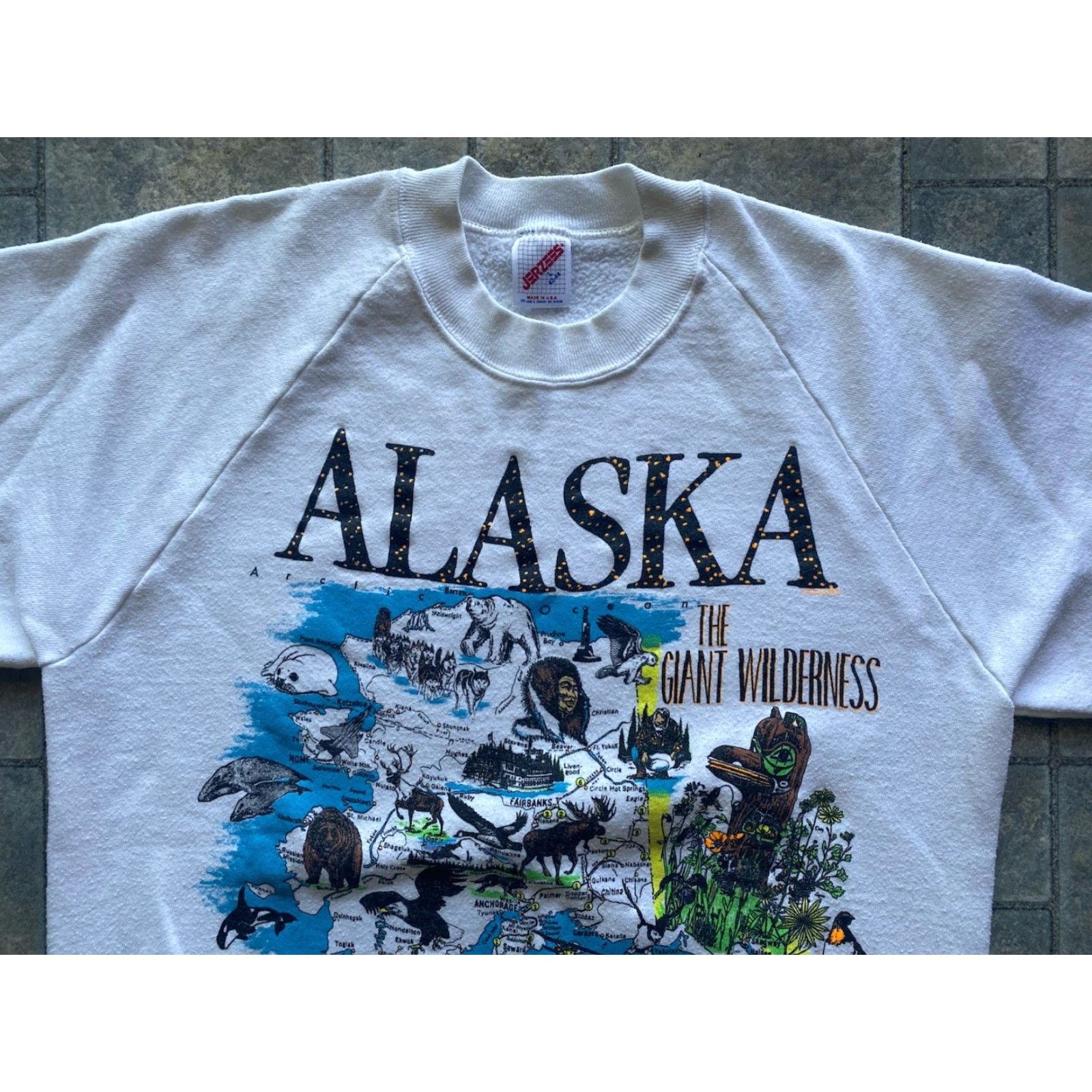 Jerzees VINTAGE Jerzees Sweatshirt Men L White Alaska Map The Great Wilderness Made in USA Pullover | Mens Size US L / EU 52-54 / 3 - 6 Thumbnail