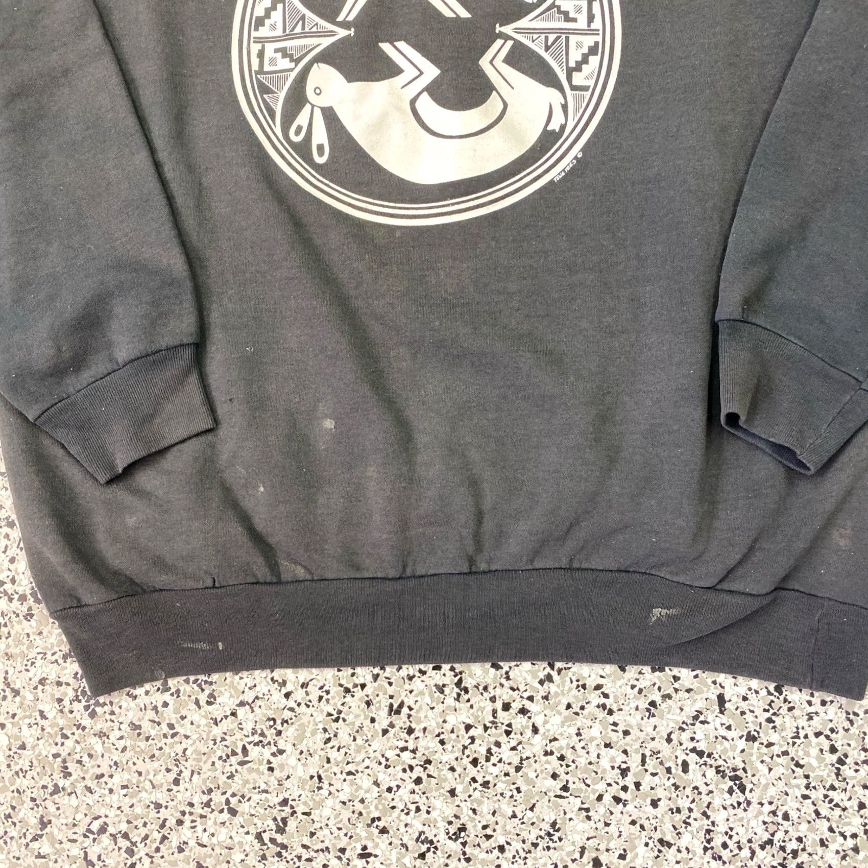 Hanes VINTAGE Hanes Sweatshirt L Black Rabbit Animals Pullover, Cartoon, 90s, Graphic Print, Men Size US L / EU 52-54 / 3 - 2 Thumbnail