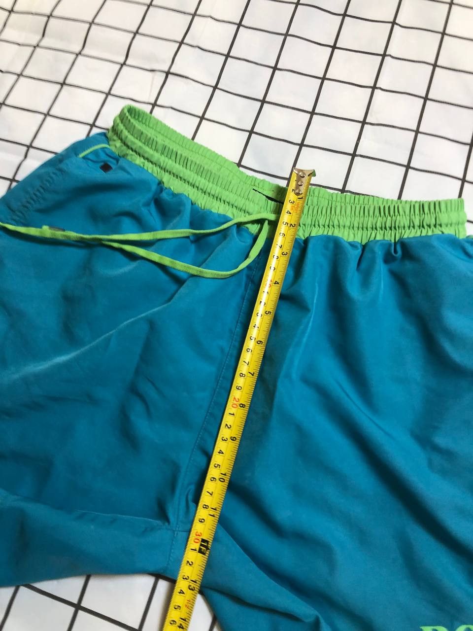 Hugo Boss Vintage Hugo Boss Y2K Logo Streetwear Shorts Size S Size US 30 / EU 46 - 10 Thumbnail