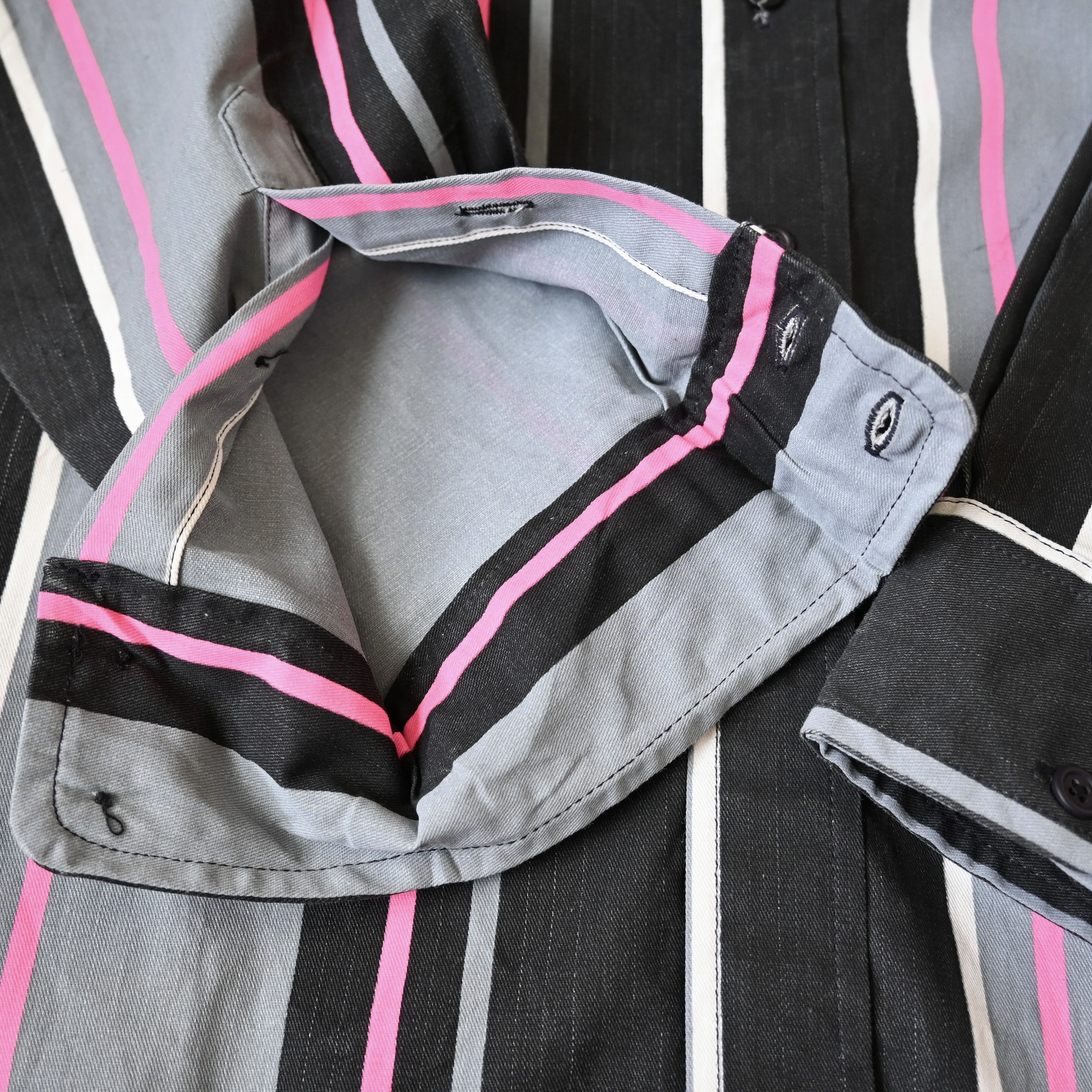 Vintage MINT, 1990s Wrangler Brushpopper cape shirt grey x pink Size US L / EU 52-54 / 3 - 13 Thumbnail