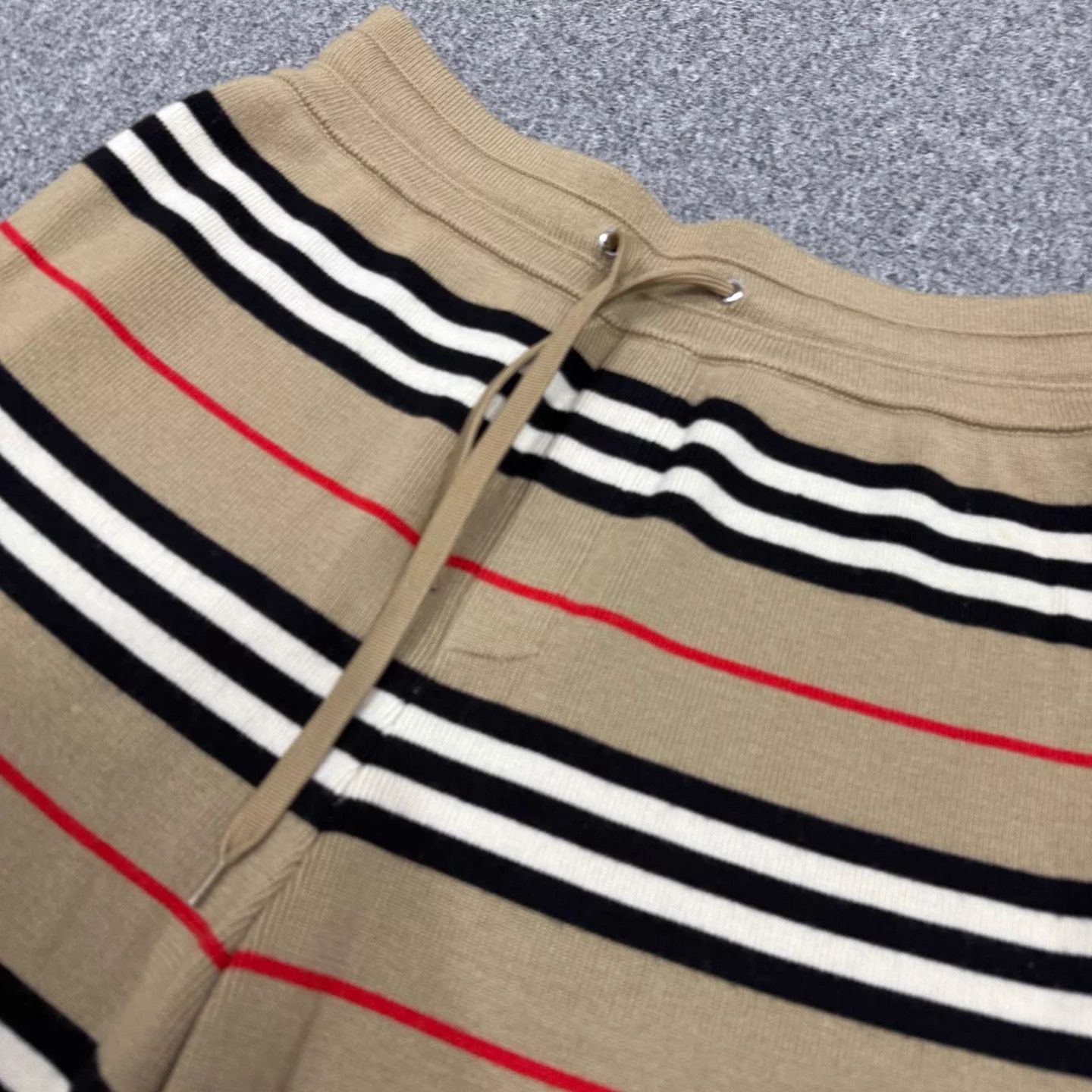 Burberry Burberry Wool Stripe Shorts 99 New S & L Size US 34 / EU 50 - 3 Thumbnail