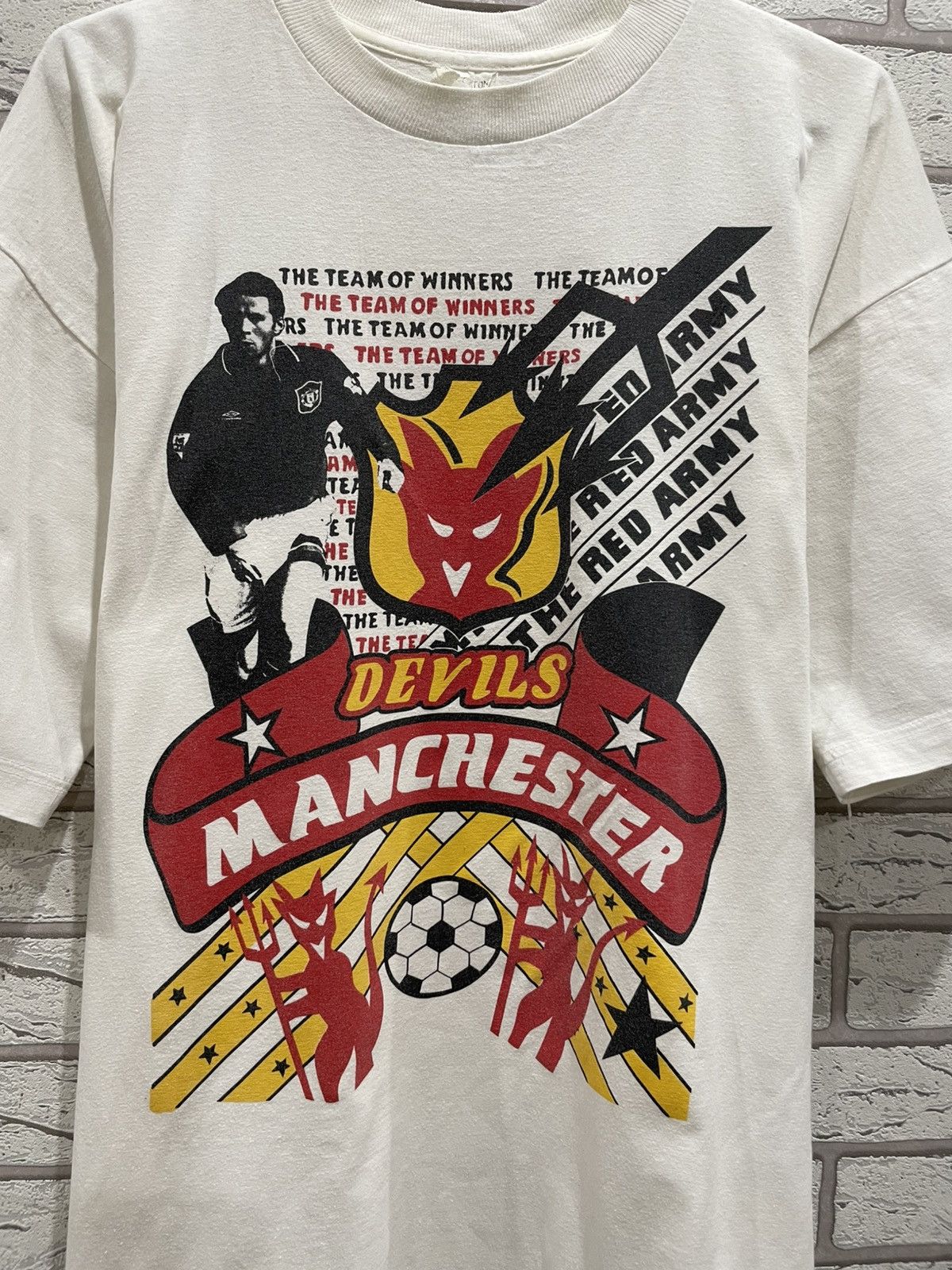 Vintage Manchester United Vintage merch Devils Tee T Shirt Size US L / EU 52-54 / 3 - 3 Thumbnail