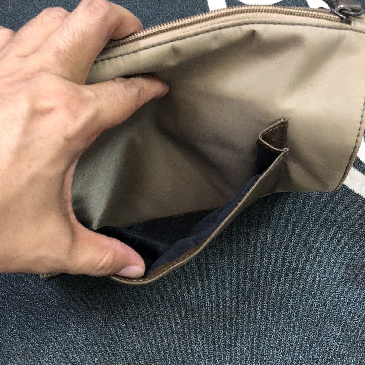 Yohji Yamamoto Yohji Yamamoto Sacsny Ysaccs Sling Bag Size ONE SIZE - 7 Thumbnail