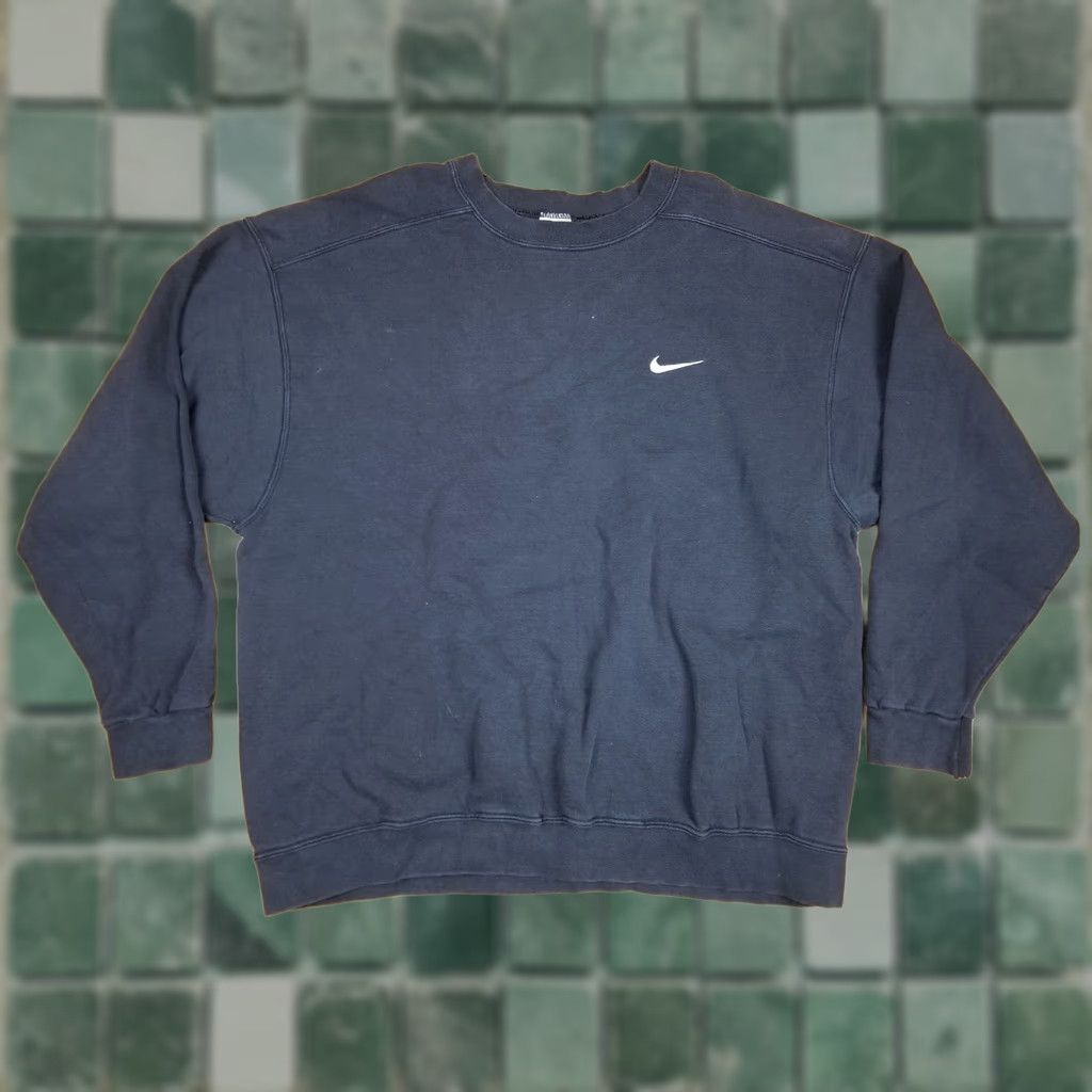 Nike VINTAGE Nike CORNER SWOOSH BLACK CREWNECK SWEATSHIRT XLARGE SHIRT Mens Sweatshirt Crewneck 90s 27 INCH 27 INCH BLACK Size US XL / EU 56 / 4 - 1 Thumbnail