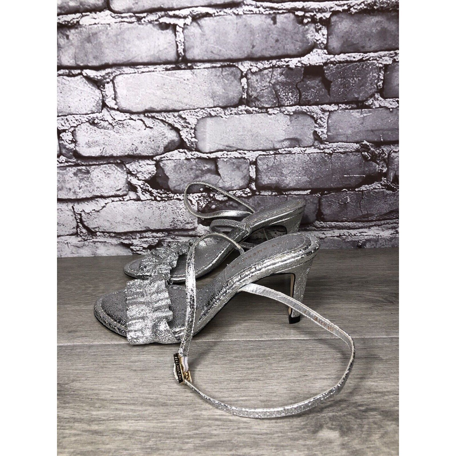 Other GOOD AMERICAN Metallic Silver Leather Strap Heeled Sandals W Size US 7.5 / IT 37.5 - 6 Thumbnail