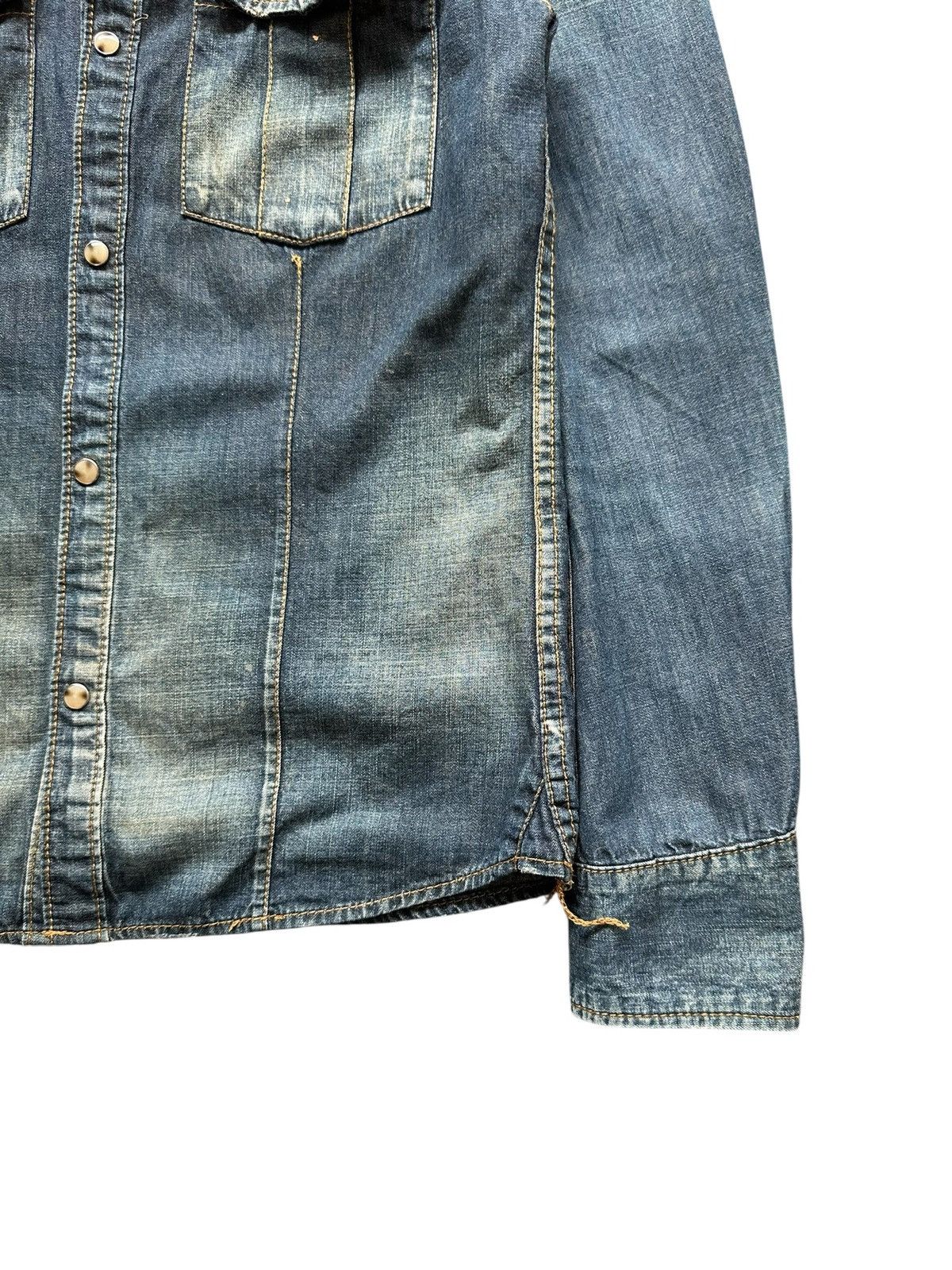 Lounge Lizard 00's Lounge Lizard stonewash denim shirt / if six was nine Size US M / EU 48-50 / 2 - 5 Thumbnail