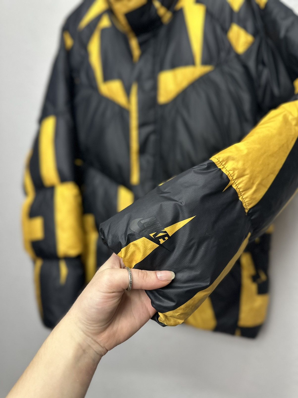 Nike Nike Down Black Utility Jacket Streetwear Style Vintage Size US M / EU 48-50 / 2 - 5 Thumbnail