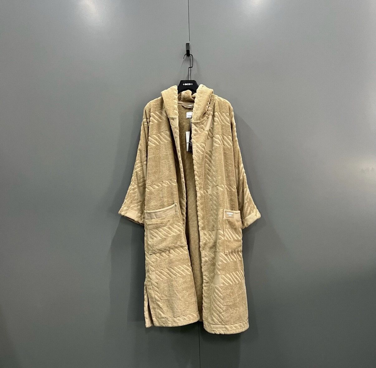 Burberry Burberry Khaki Bathrobe J41 Size US L / EU 52-54 / 3 - 1 Thumbnail
