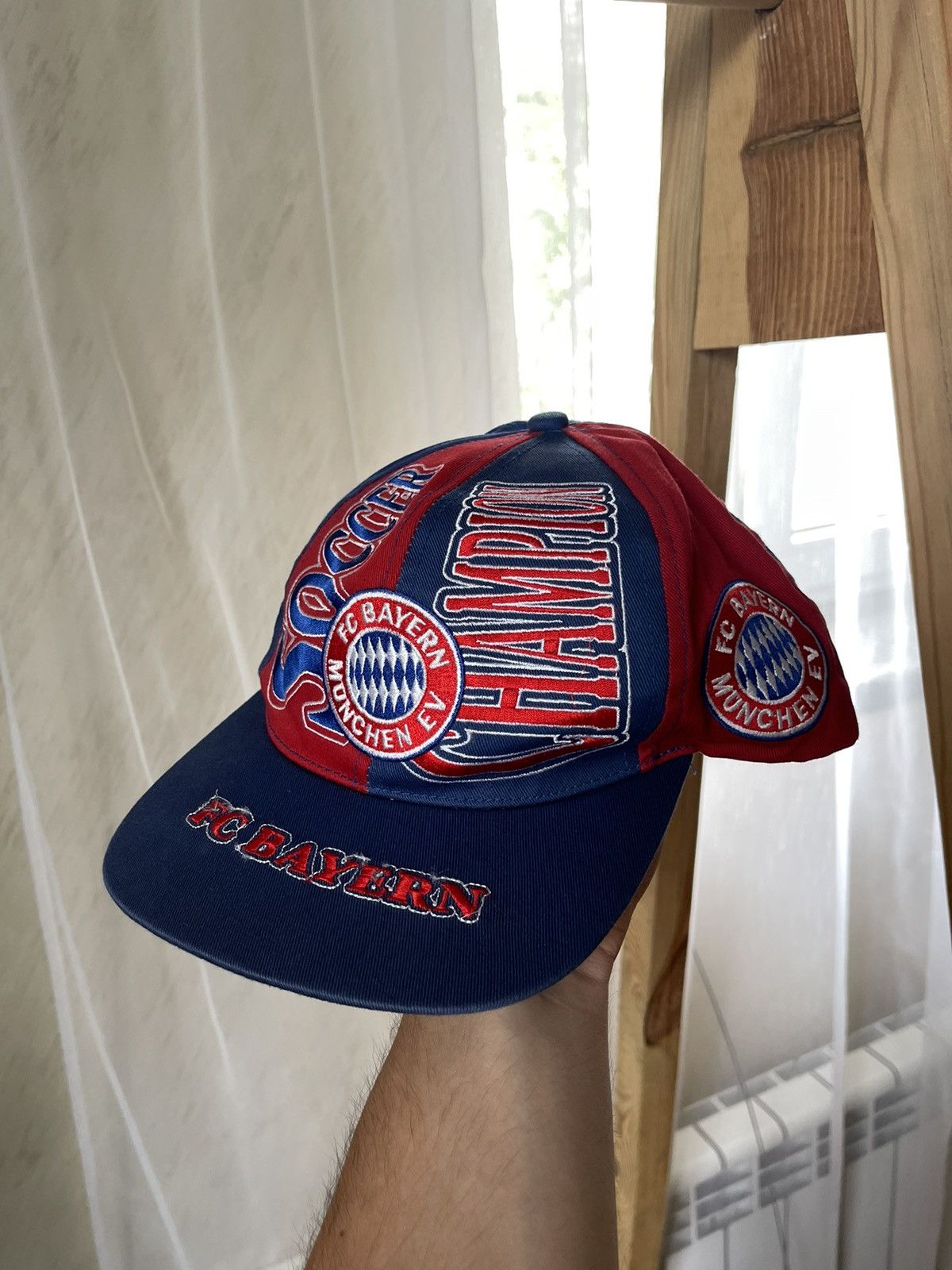 Vintage Retro FC Bayern Munchen Vintage 90s Embroidered Soccer Cap Size ONE SIZE - 1 Thumbnail