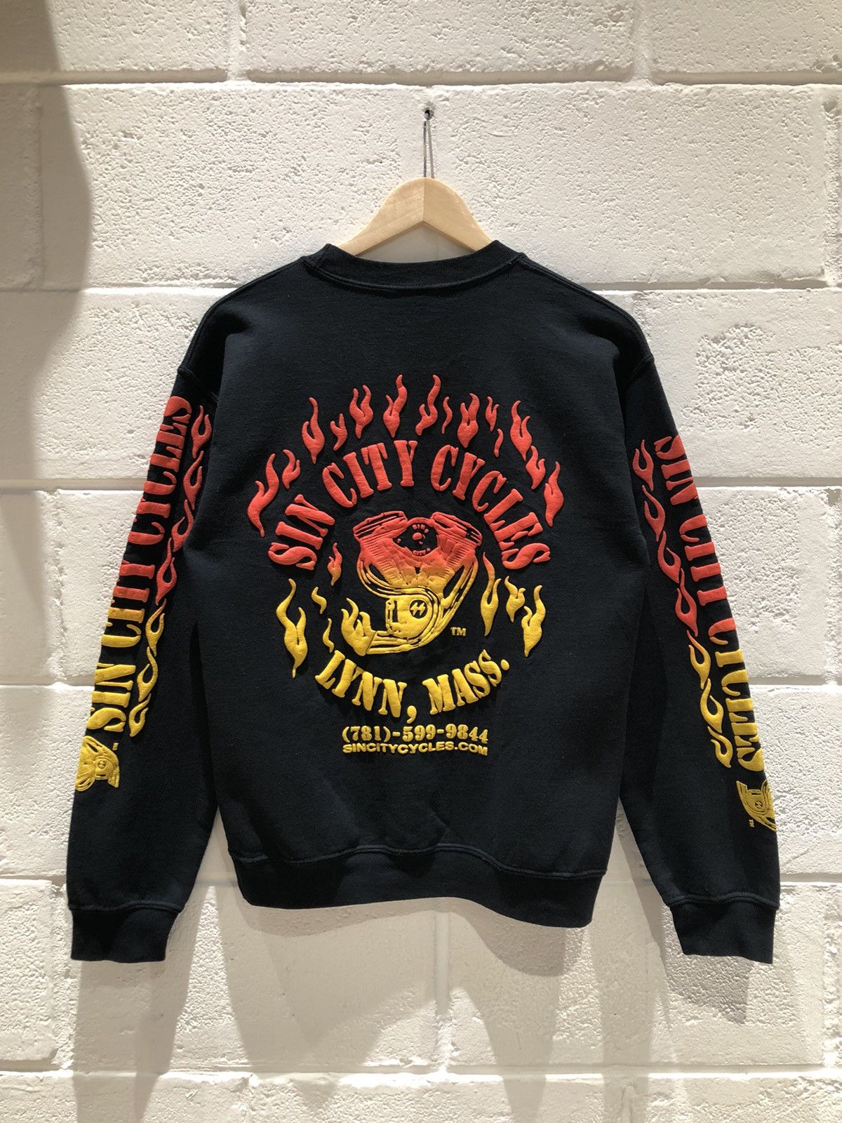 Gildan Y2K Sin City Cycles Lynn Massachusetts Size US M / EU 48-50 / 2 - 5 Thumbnail