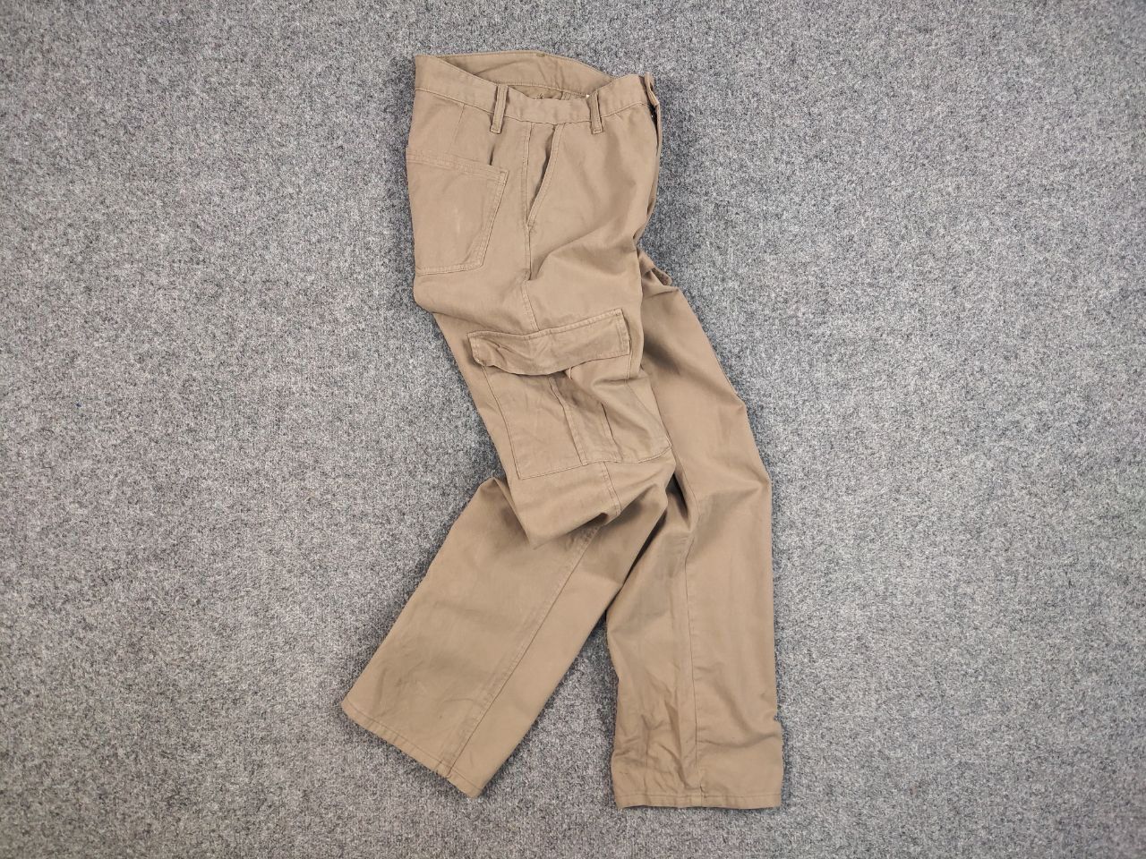 Japanese Brand Vintage 90's Japanese Baggy Beige Cargo Pants Y2K Hype Style Size US 29 - 13 Thumbnail