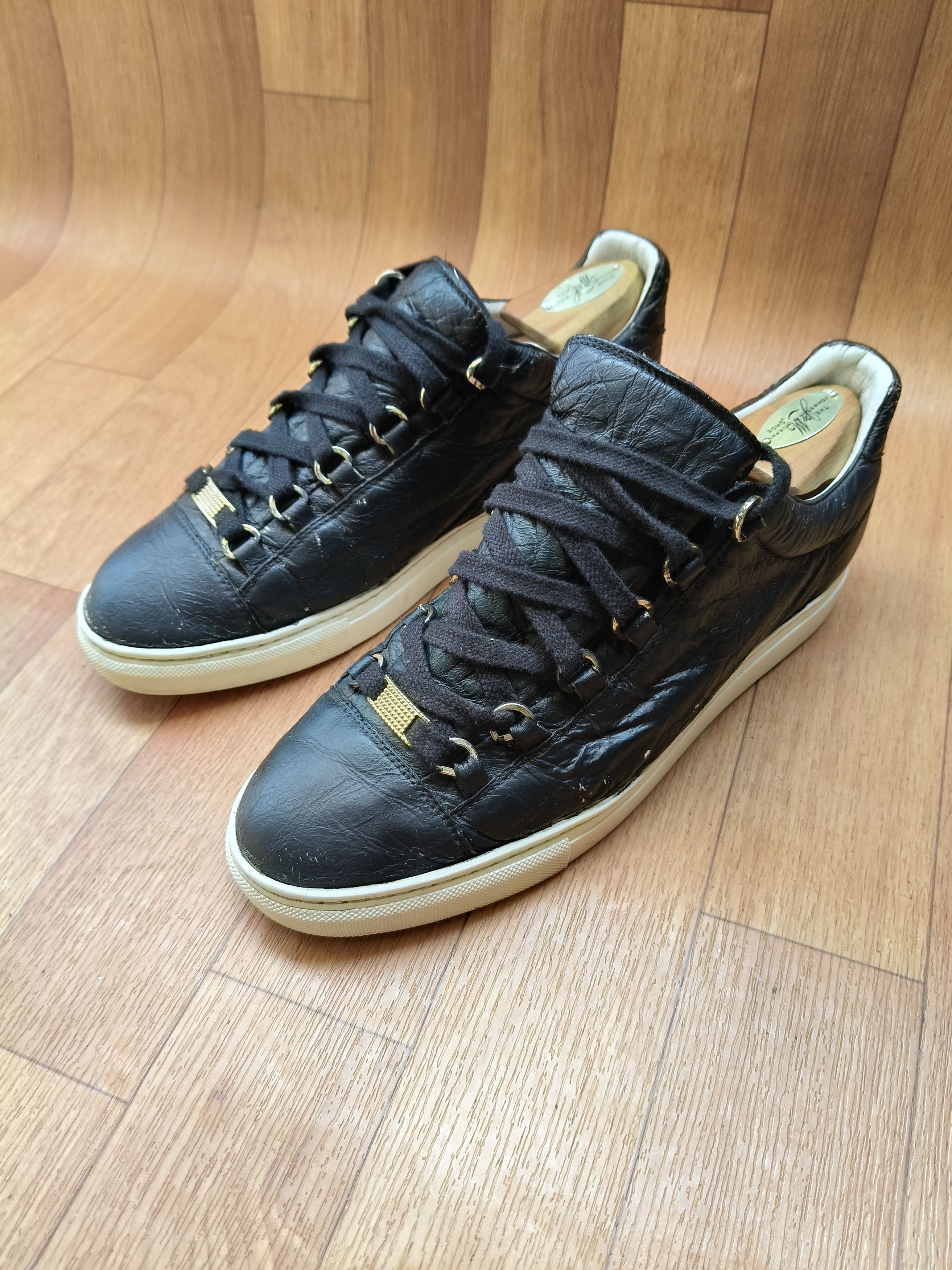 Balenciaga BALENCIAGA ARENA CRACKED EFFECT LOW TOP SNEAKERS Size US 7.5 / EU 40-41 - 11 Thumbnail