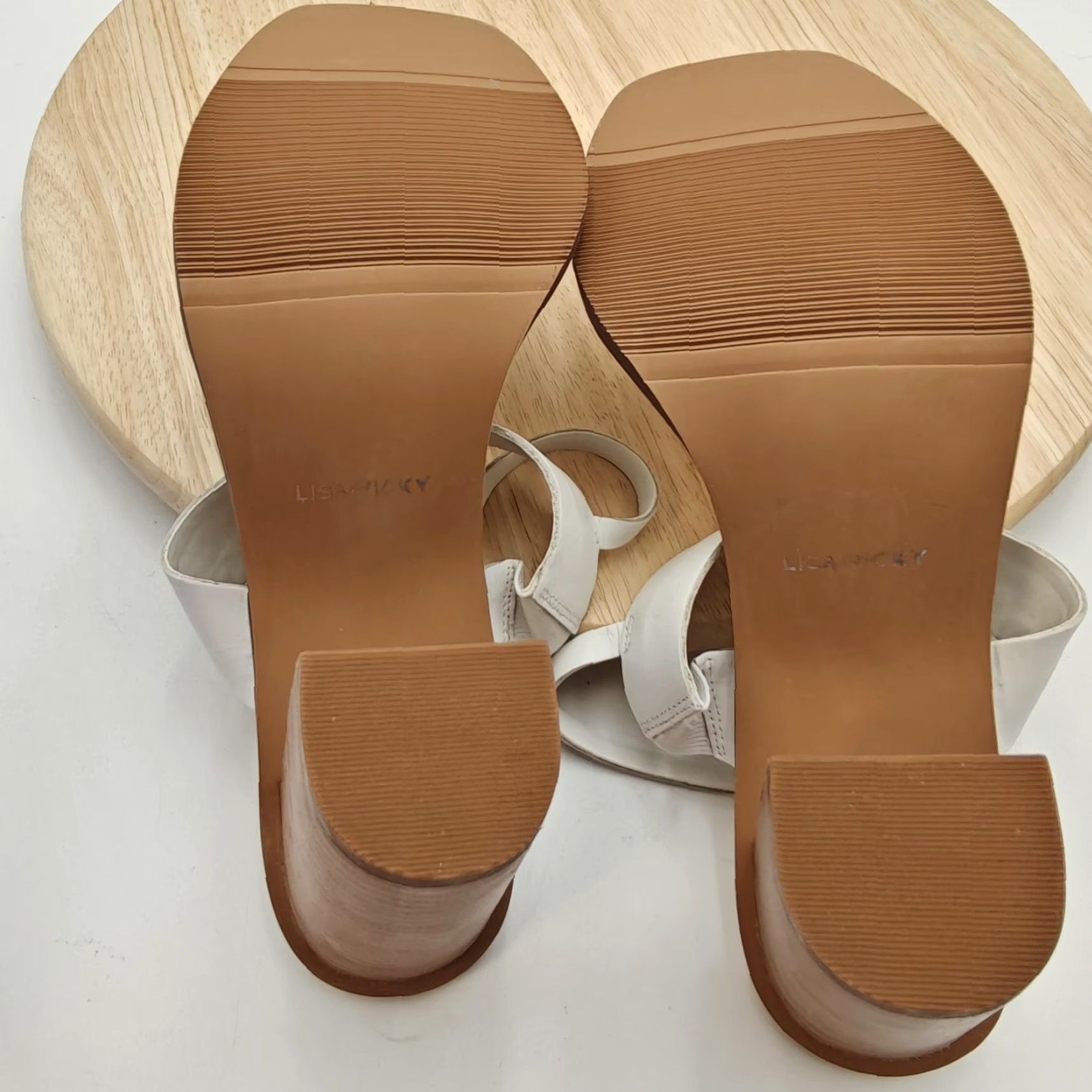 Vintage Lisa Vicky Shoes Womens Slingback Dress Sandals White Size 11 Buckle Adjustable Block Heel 3-3.9in Party/Cocktail Womens Size L / US 10 / IT 46 - 5 Thumbnail