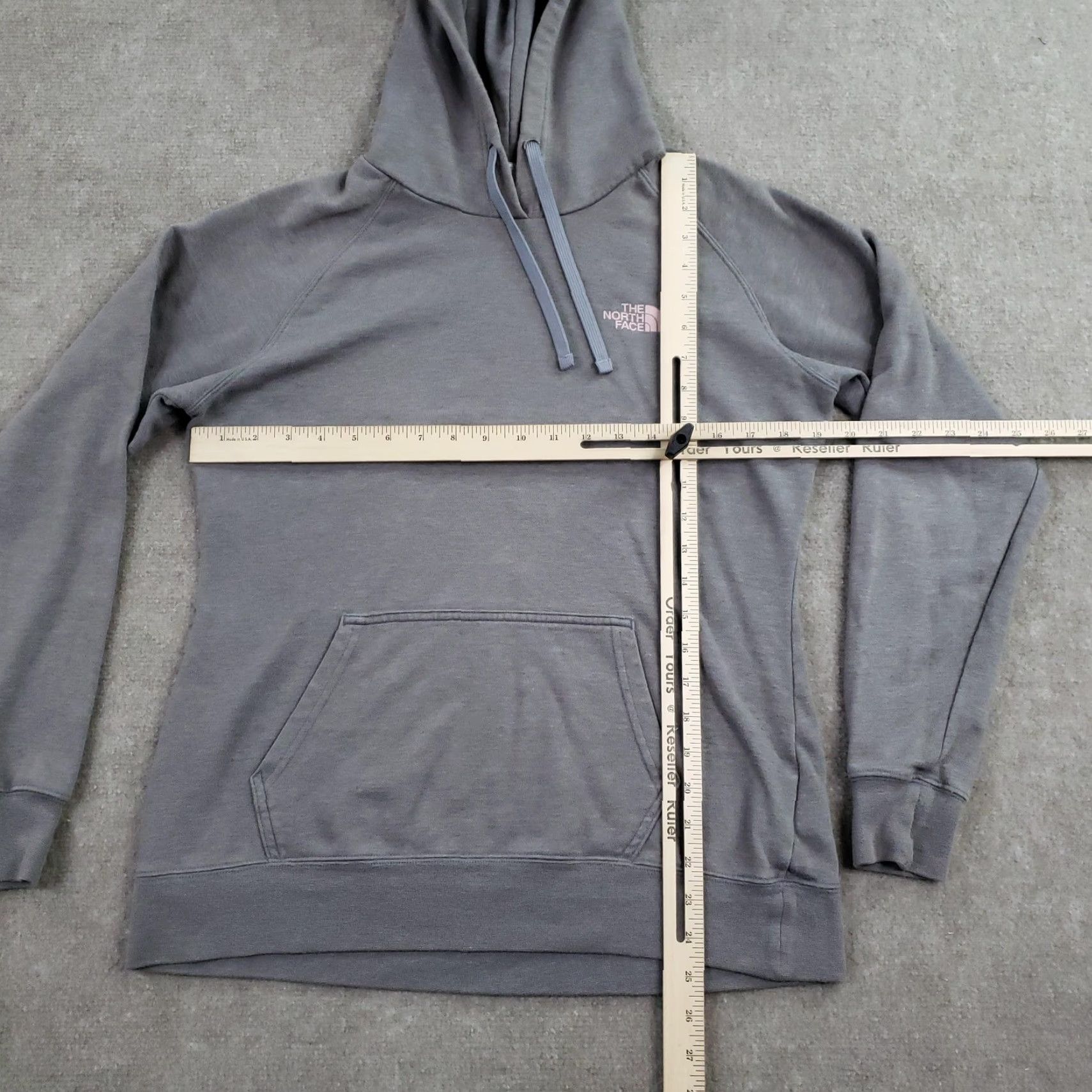 The North Face The North Face Hoodie Womens Medium Gray Pink Logo Fleece Pullover Sweatshirt Size M / US 6-8 / IT 42-44 - 3 Thumbnail