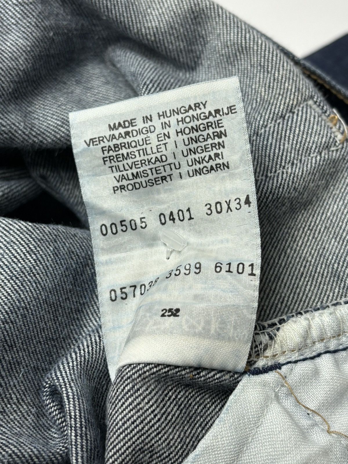 Levi's Vintage 90s Levi's 505 Washed Blue Denim Jeans Size US 30 / EU 46 - 5 Thumbnail