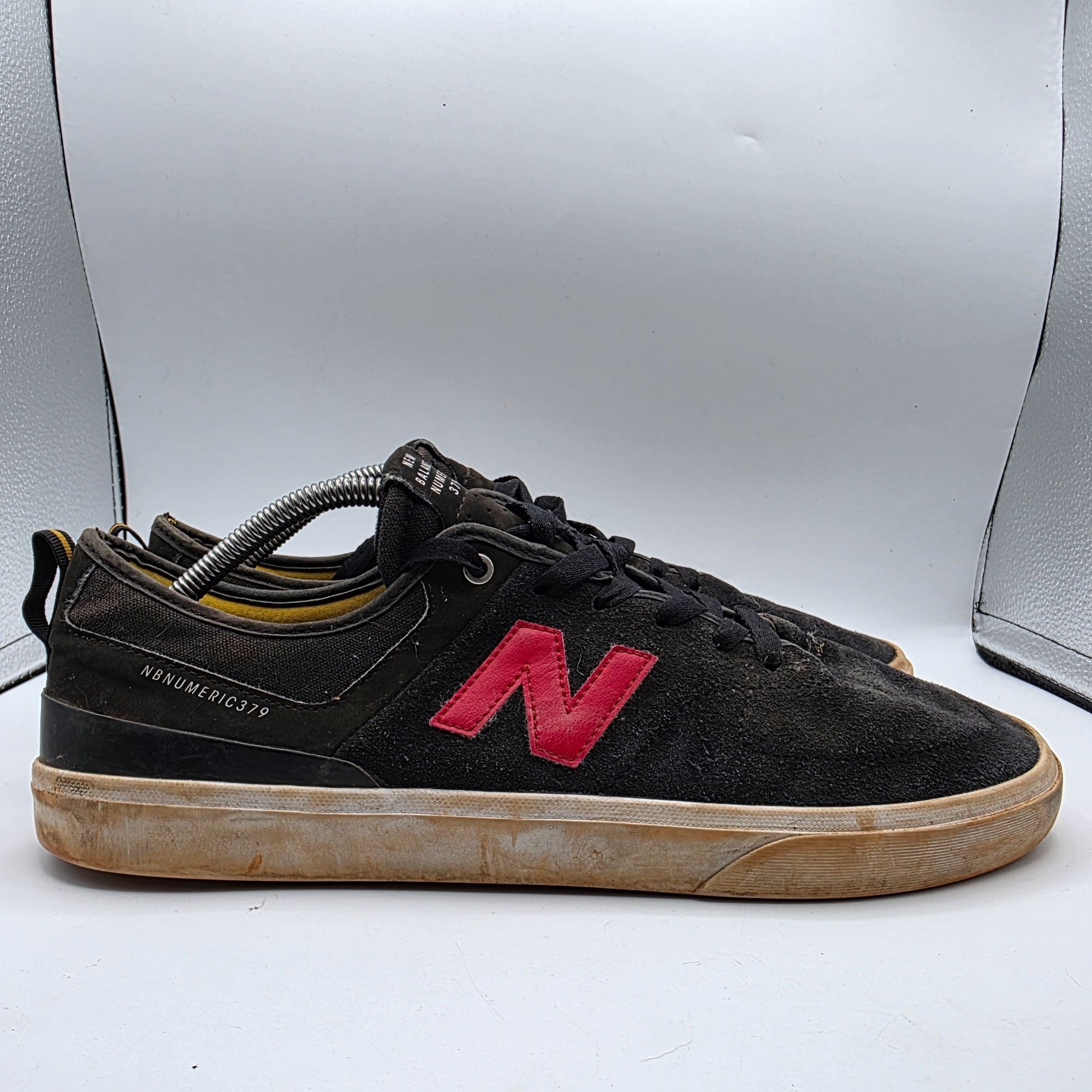 New Balance New Balance Numeric 379 Mens Size 13 Black Red Sneaker Shoes Size US 13 / EU 46 - 12 Thumbnail