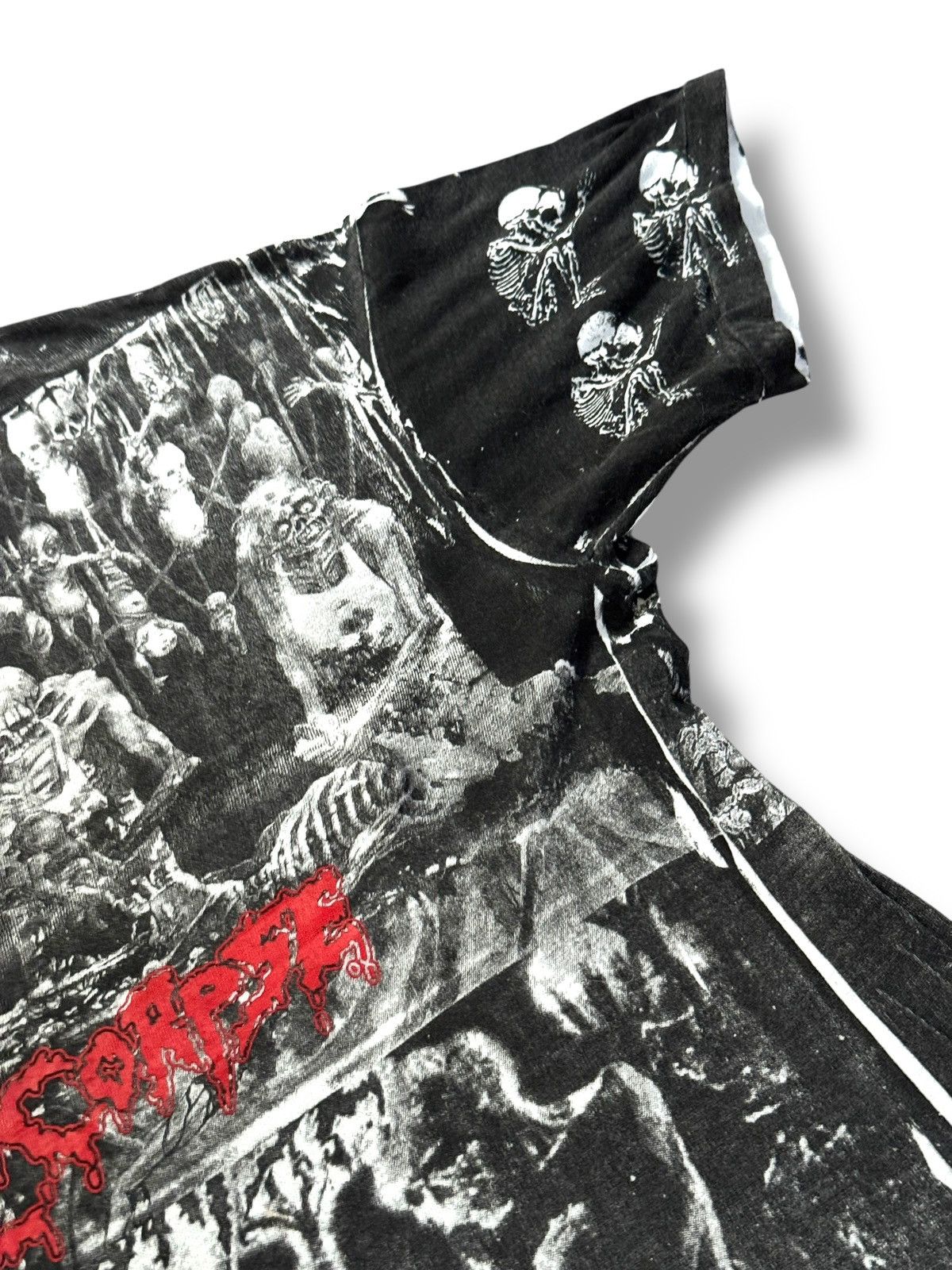 Band Tees *RARE* VINTAGE 1990s 90s CANNIBAL CORPSE AOP T-SHIRT XL Size US XL / EU 56 / 4 - 6 Thumbnail