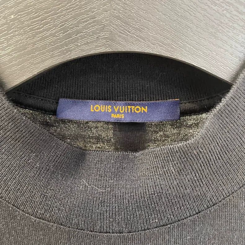 Louis Vuitton Louis Vuitton Black embroidered monogram long sleeve Size US S / EU 44-46 / 1 - 3 Thumbnail