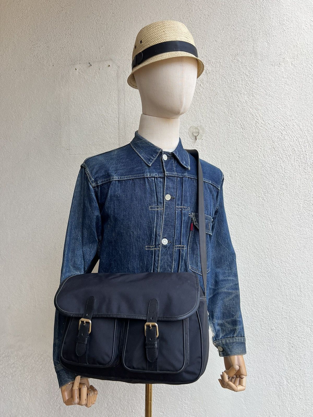 Moschino Vintage Moschino Redwall Leather Nylon Messenger Bag Size ONE SIZE - 21 Thumbnail