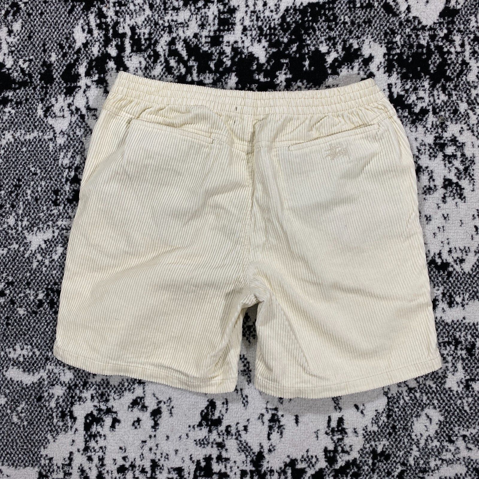 Stussy STUSSY AUSTRALIA CORDUROY SHORTS OFF WHITE - 36 Size 25" / US 0 / IT 36 - 3 Thumbnail