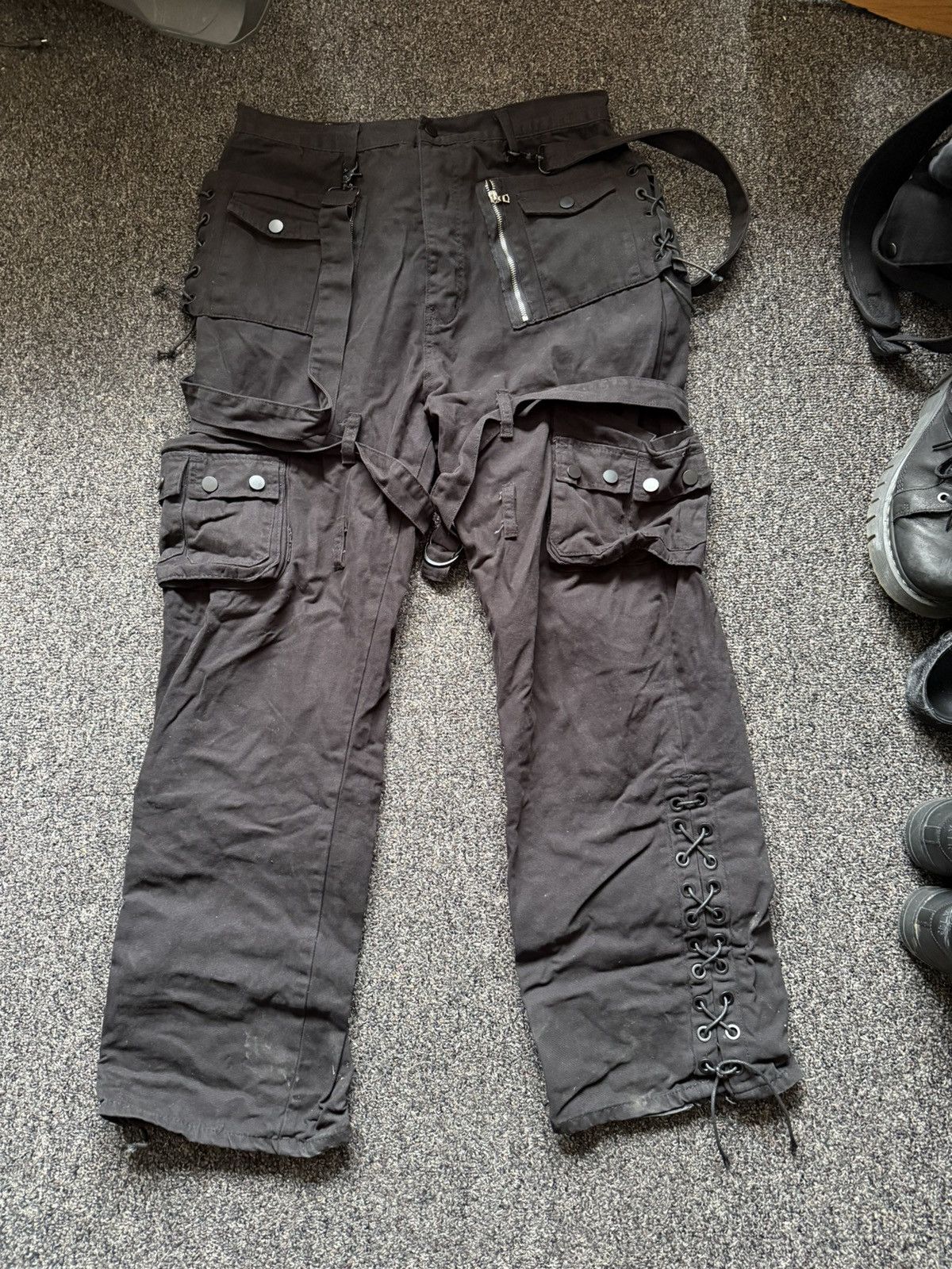 MNML LACED UP CARGO PANTS Size US 36 / EU 52 - 1 Thumbnail