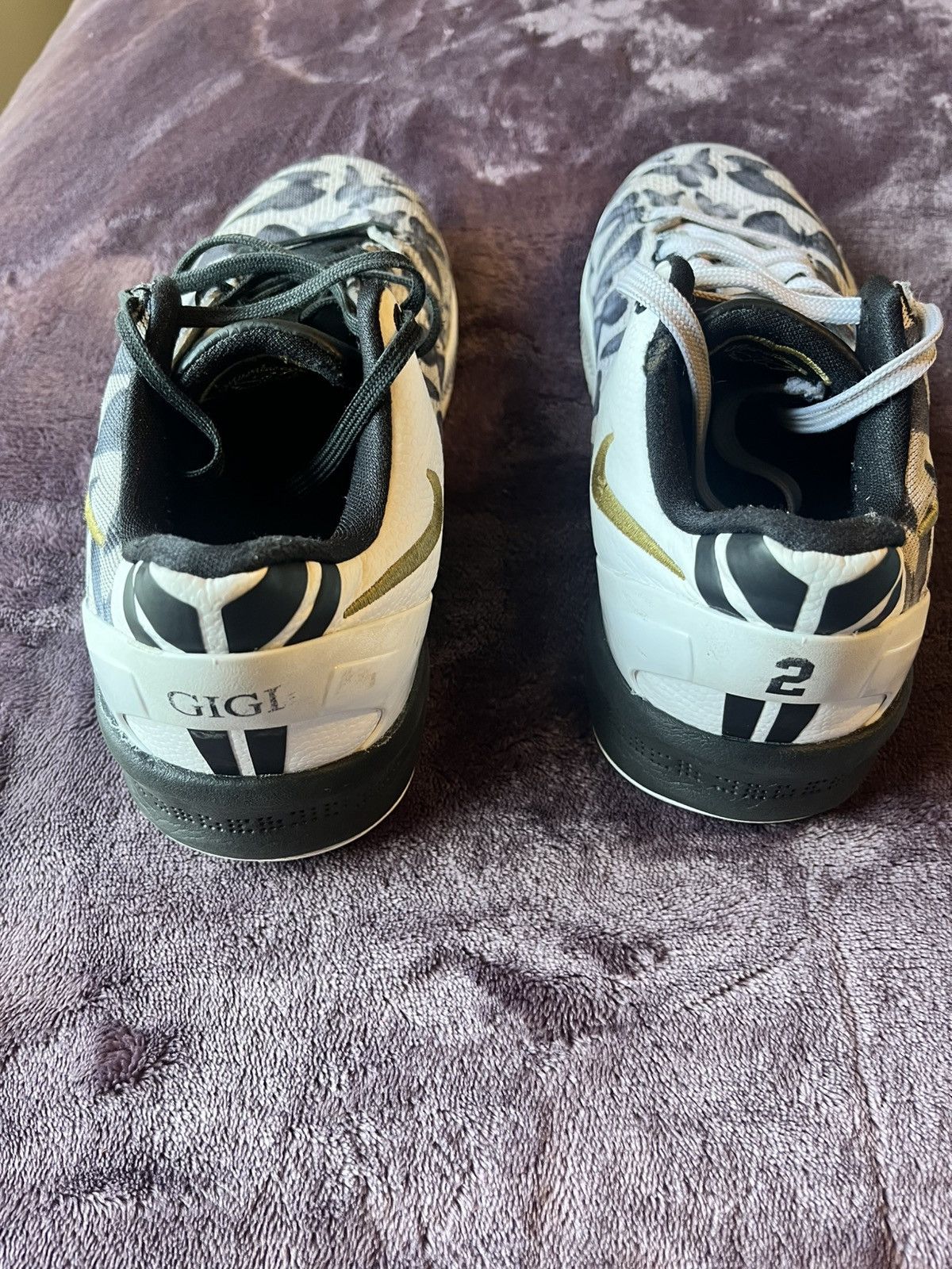 Nike Nike Kobe 8 Protro "Mambacita" Gigi edition Size US 5 / EU 37 - 4 Thumbnail
