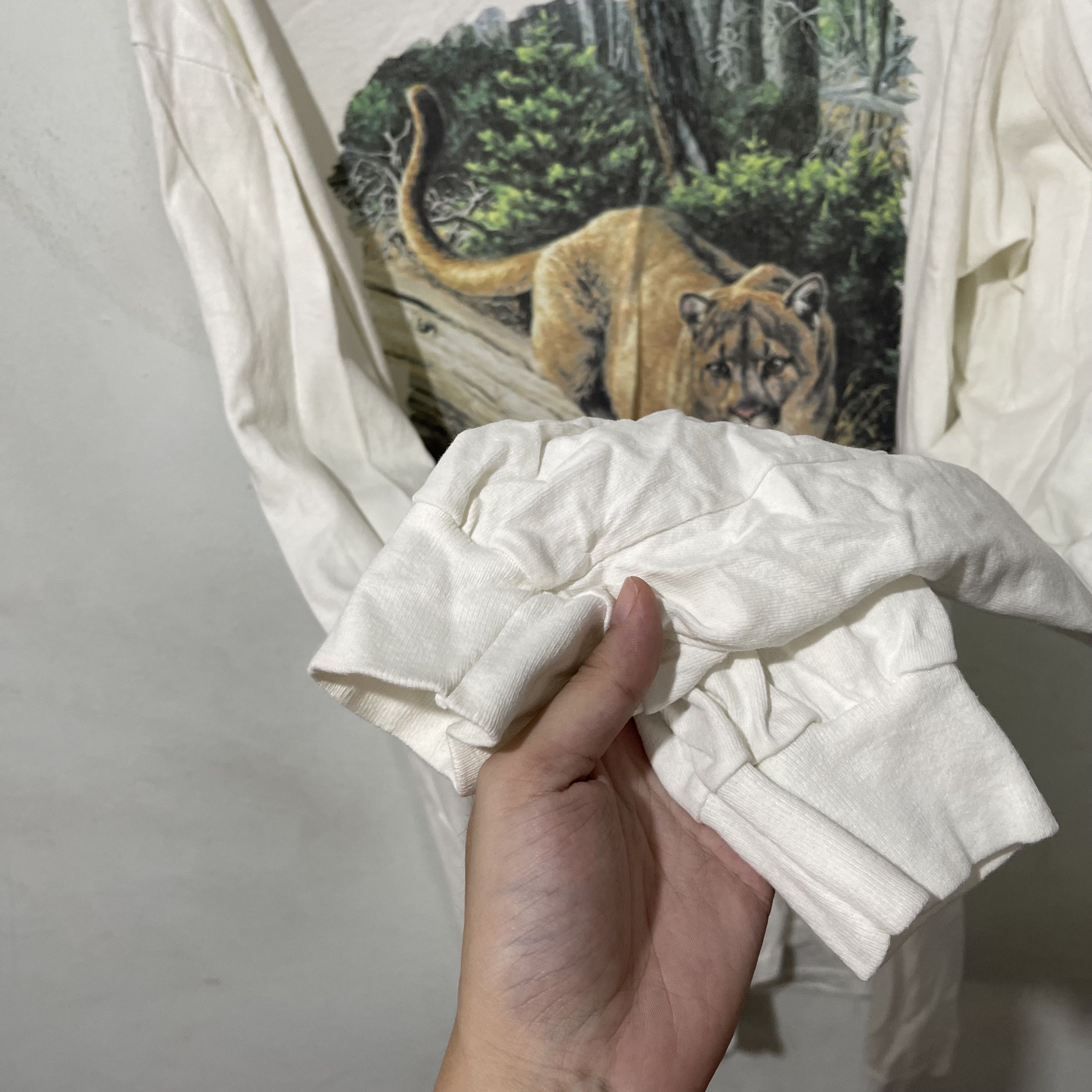 Vintage Vintage 90's Human-i-Tees Cougar Mountain Lion Shirt Size US L / EU 52-54 / 3 - 2 Thumbnail